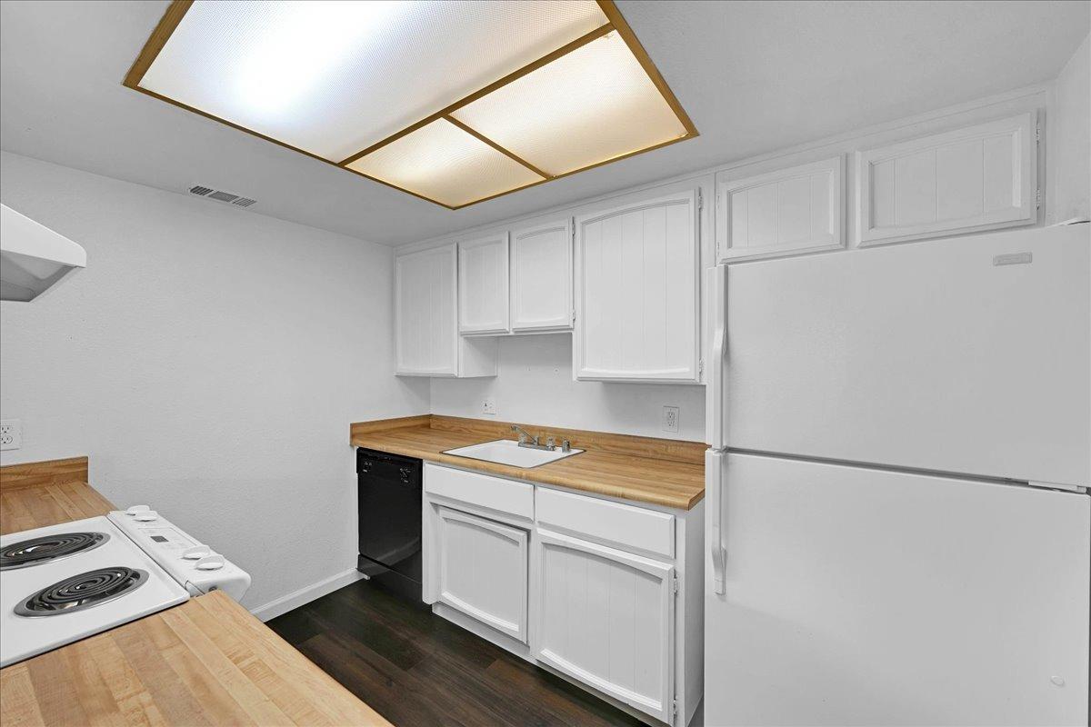 Detail Gallery Image 10 of 35 For 7449 Willowcreek Dr, Citrus Heights,  CA 95610 - – Beds | – Baths