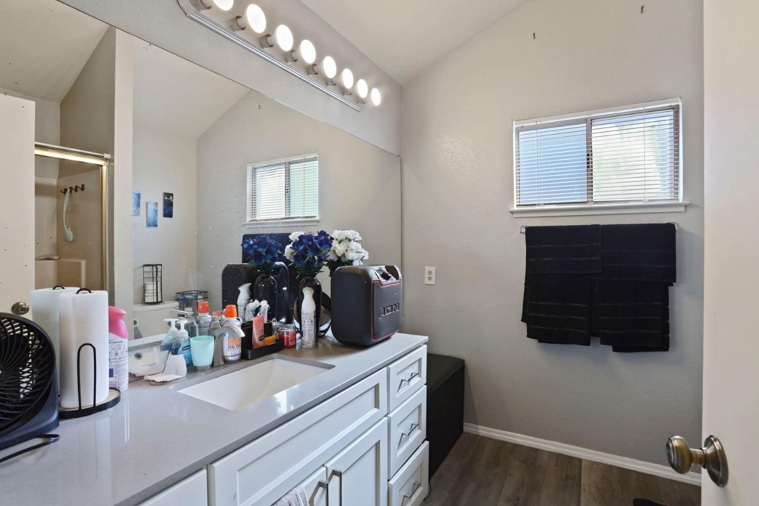Detail Gallery Image 16 of 35 For 1122 Morning Dew Pl, Stockton,  CA 95210 - 3 Beds | 2/1 Baths