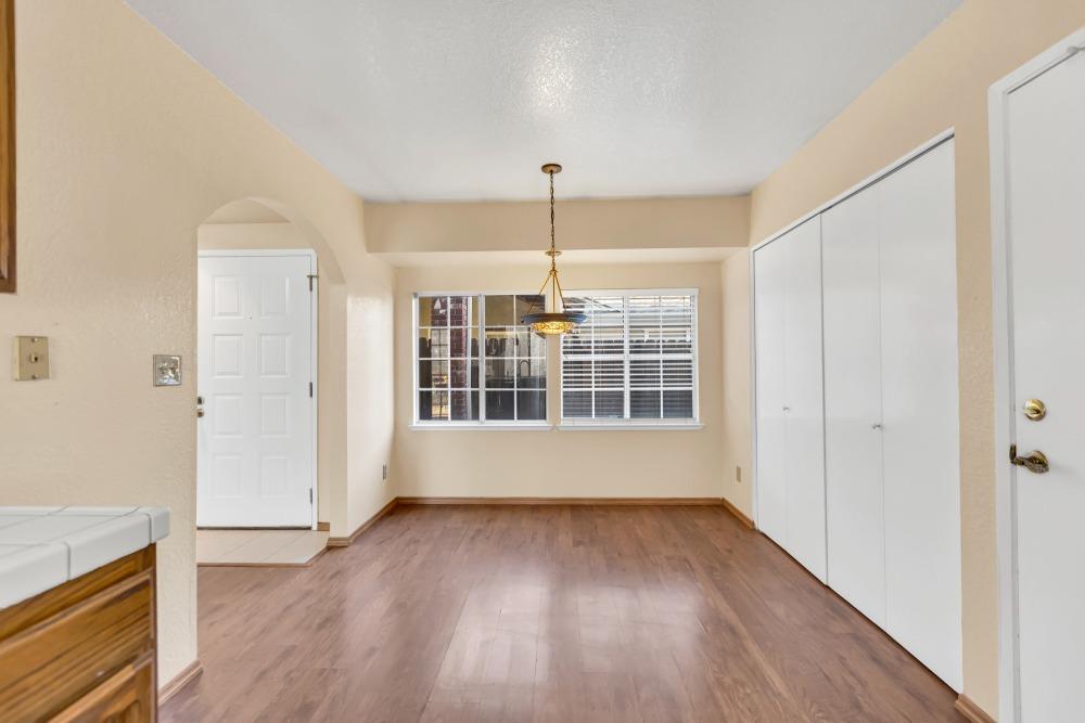 Detail Gallery Image 12 of 38 For 8068 Cardale Way, Sacramento,  CA 95829 - 3 Beds | 2 Baths