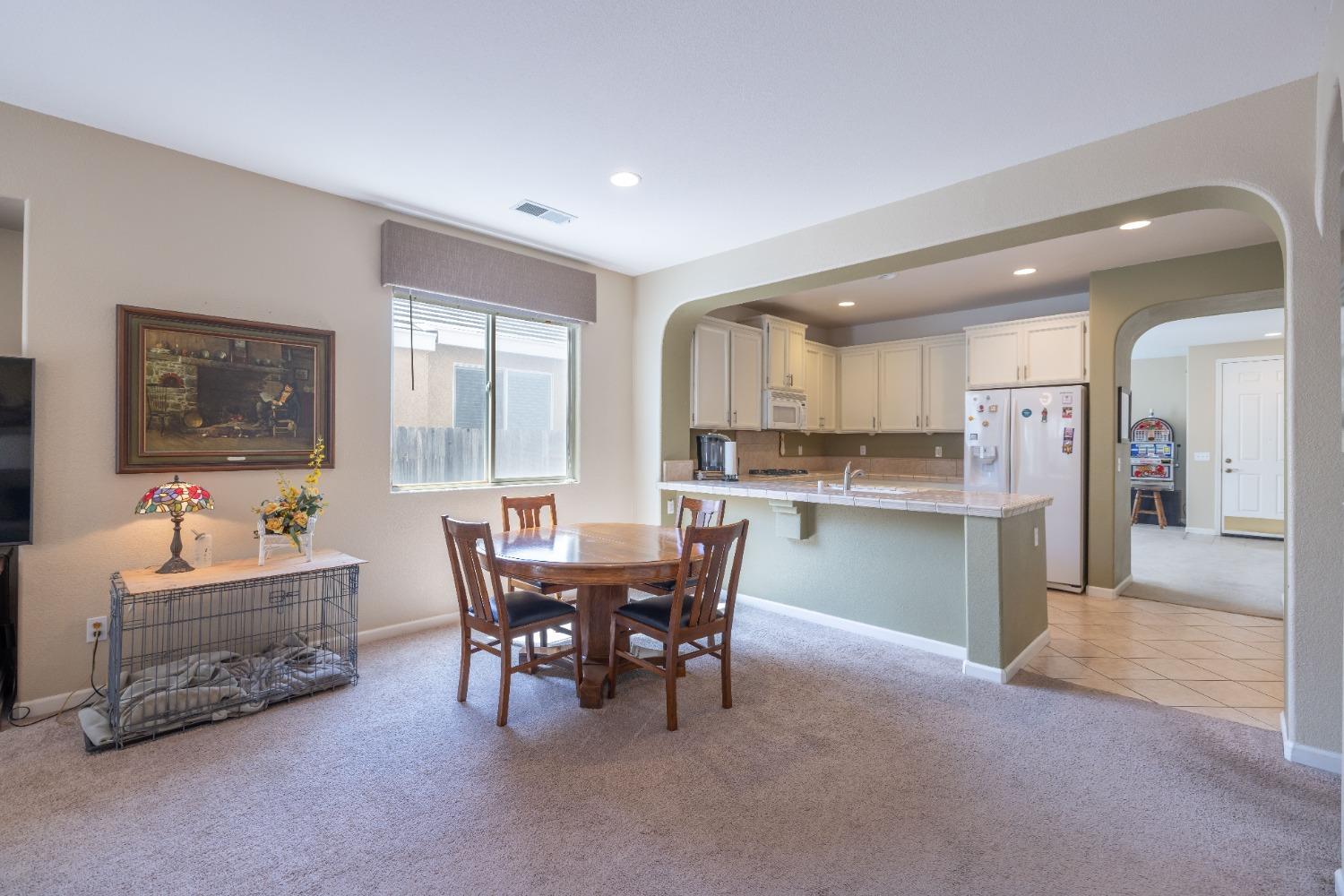Detail Gallery Image 21 of 36 For 1524 Sandmark Dr, Sacramento,  CA 95835 - 4 Beds | 2 Baths