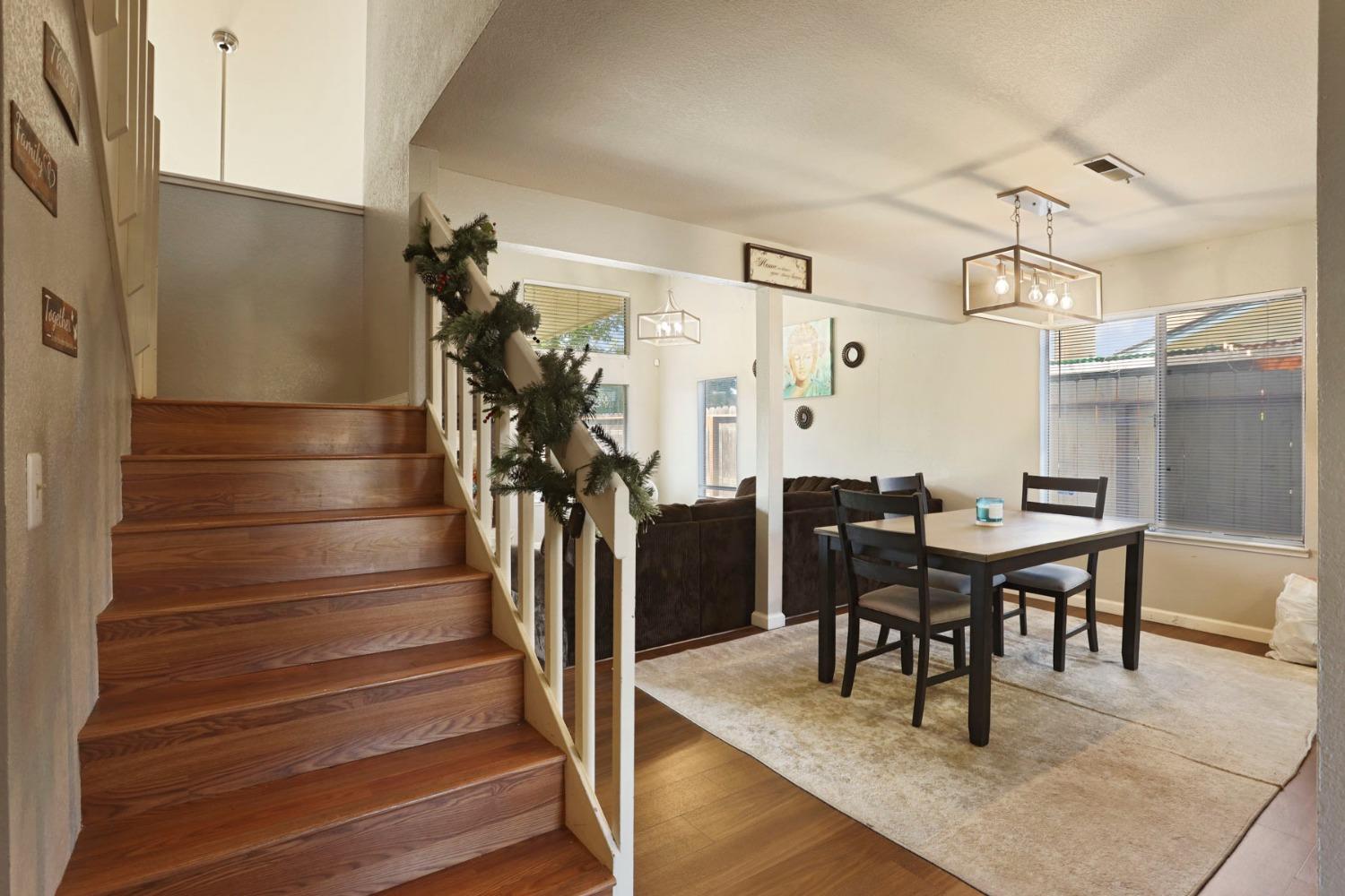 Detail Gallery Image 5 of 35 For 1122 Morning Dew Pl, Stockton,  CA 95210 - 3 Beds | 2/1 Baths