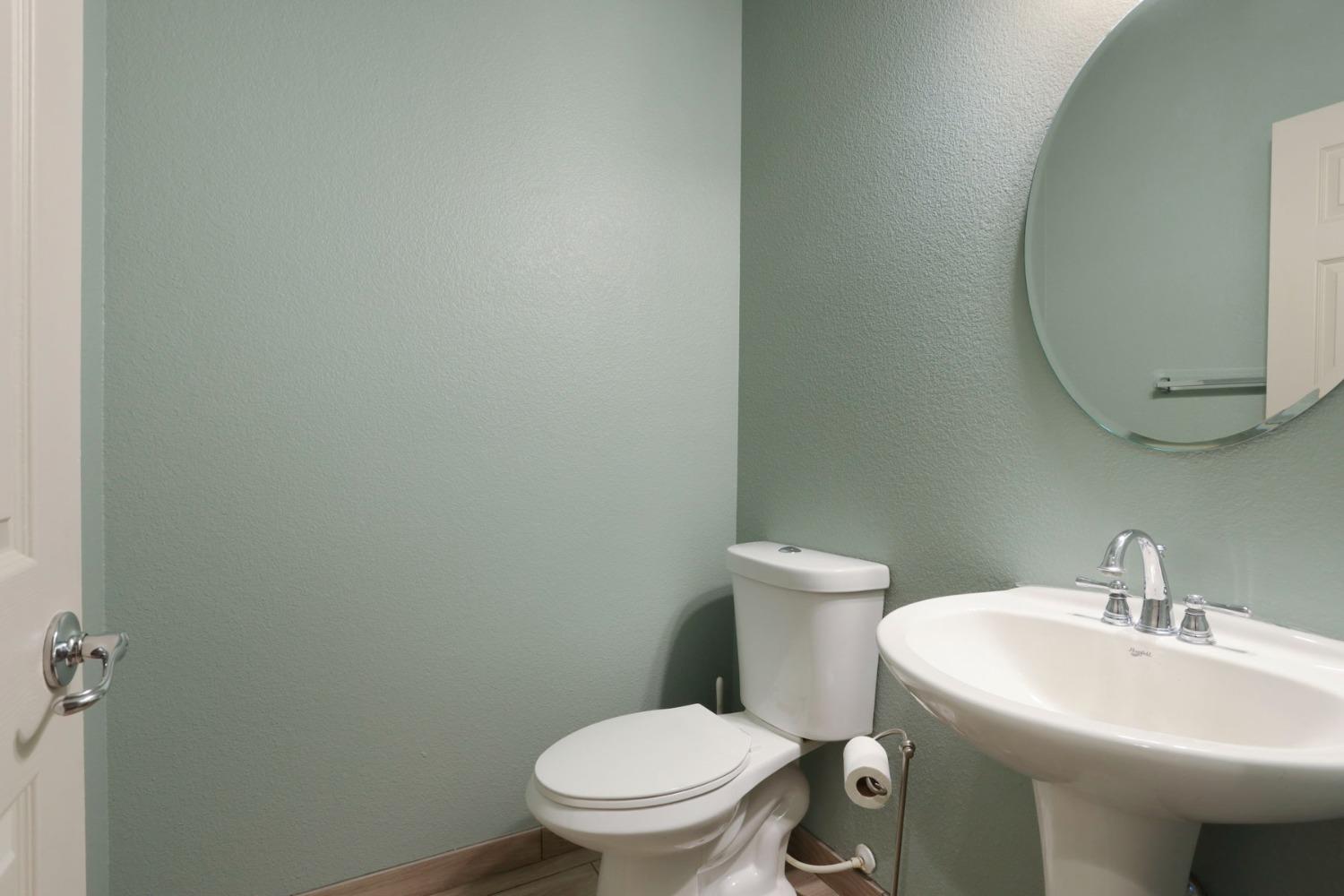 Detail Gallery Image 16 of 38 For 1401 Oasis Ln, Patterson,  CA 95363 - 4 Beds | 2/1 Baths