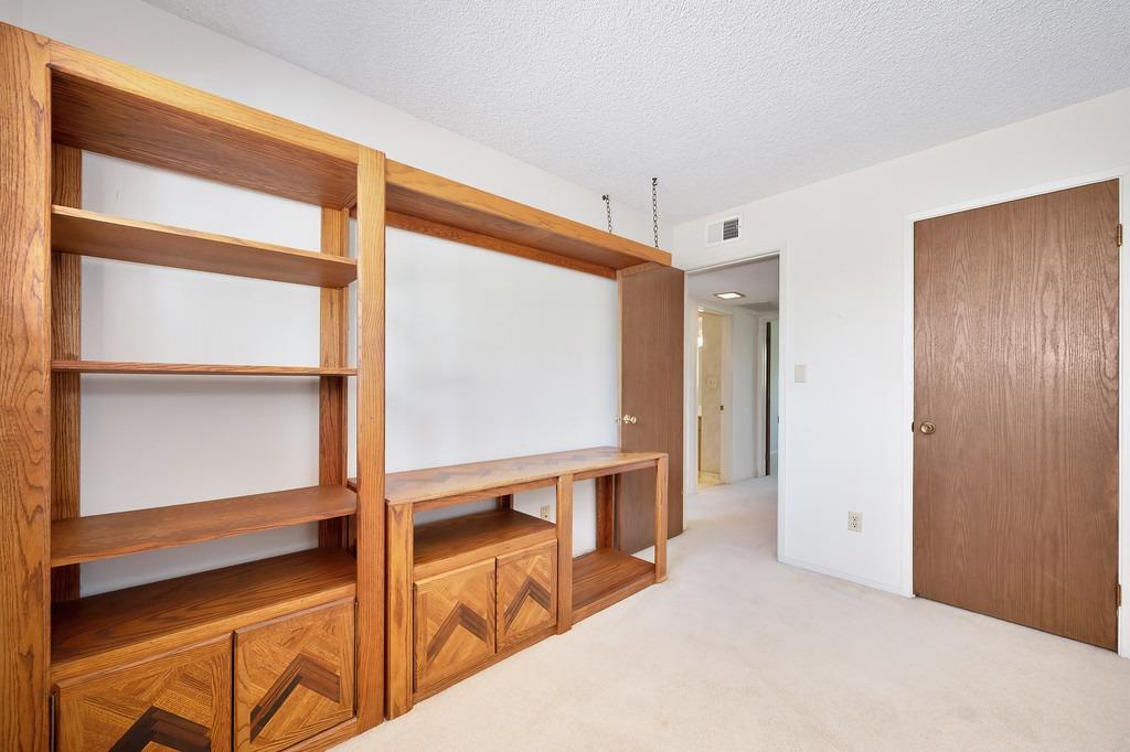 Detail Gallery Image 31 of 37 For 7558 Fairway Two Ave, Fair Oaks,  CA 95628 - 3 Beds | 2/1 Baths