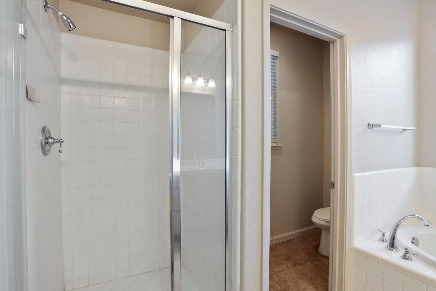 Detail Gallery Image 19 of 38 For 1401 Oasis Ln, Patterson,  CA 95363 - 4 Beds | 2/1 Baths