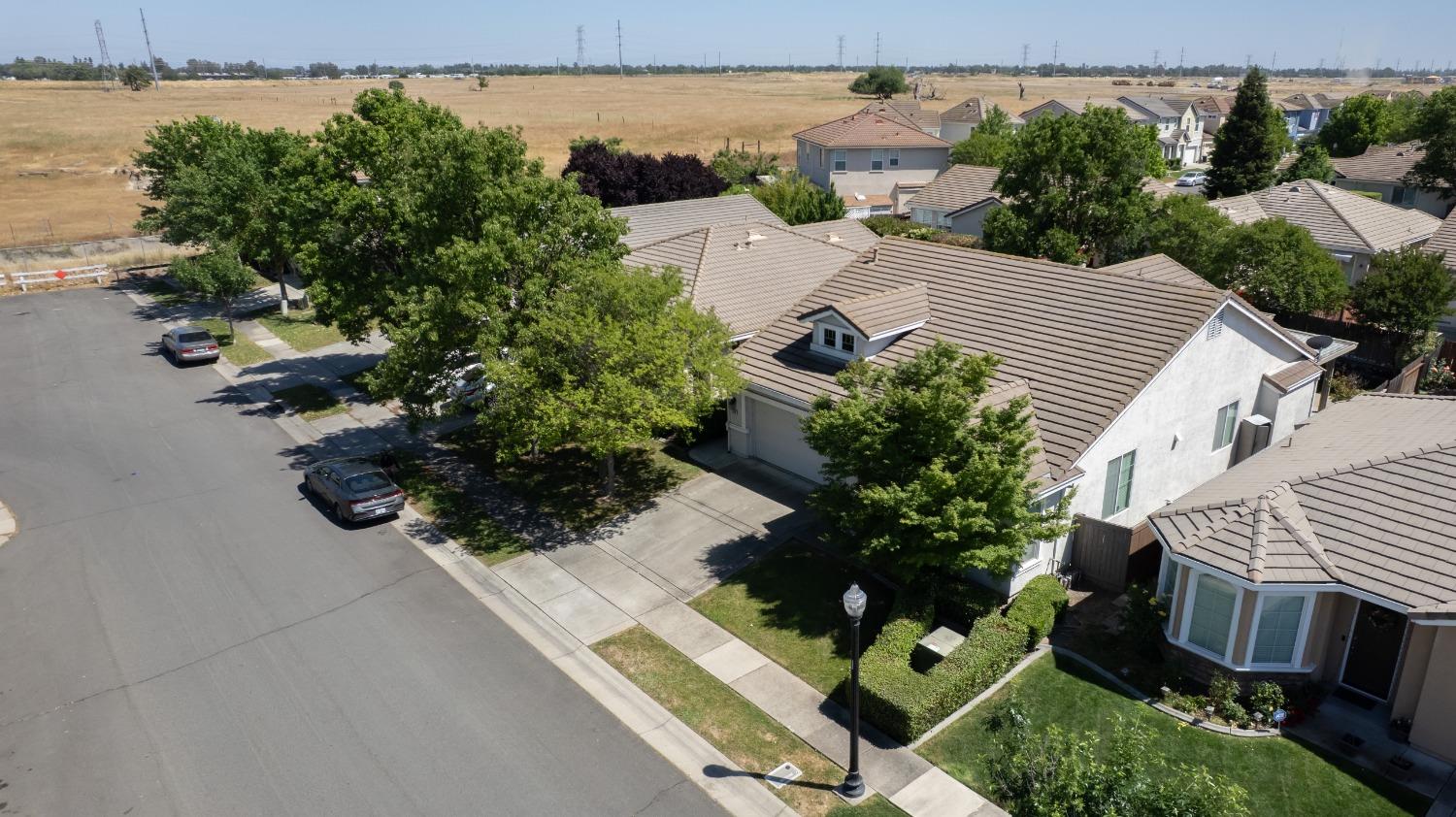 Detail Gallery Image 5 of 36 For 1524 Sandmark Dr, Sacramento,  CA 95835 - 4 Beds | 2 Baths