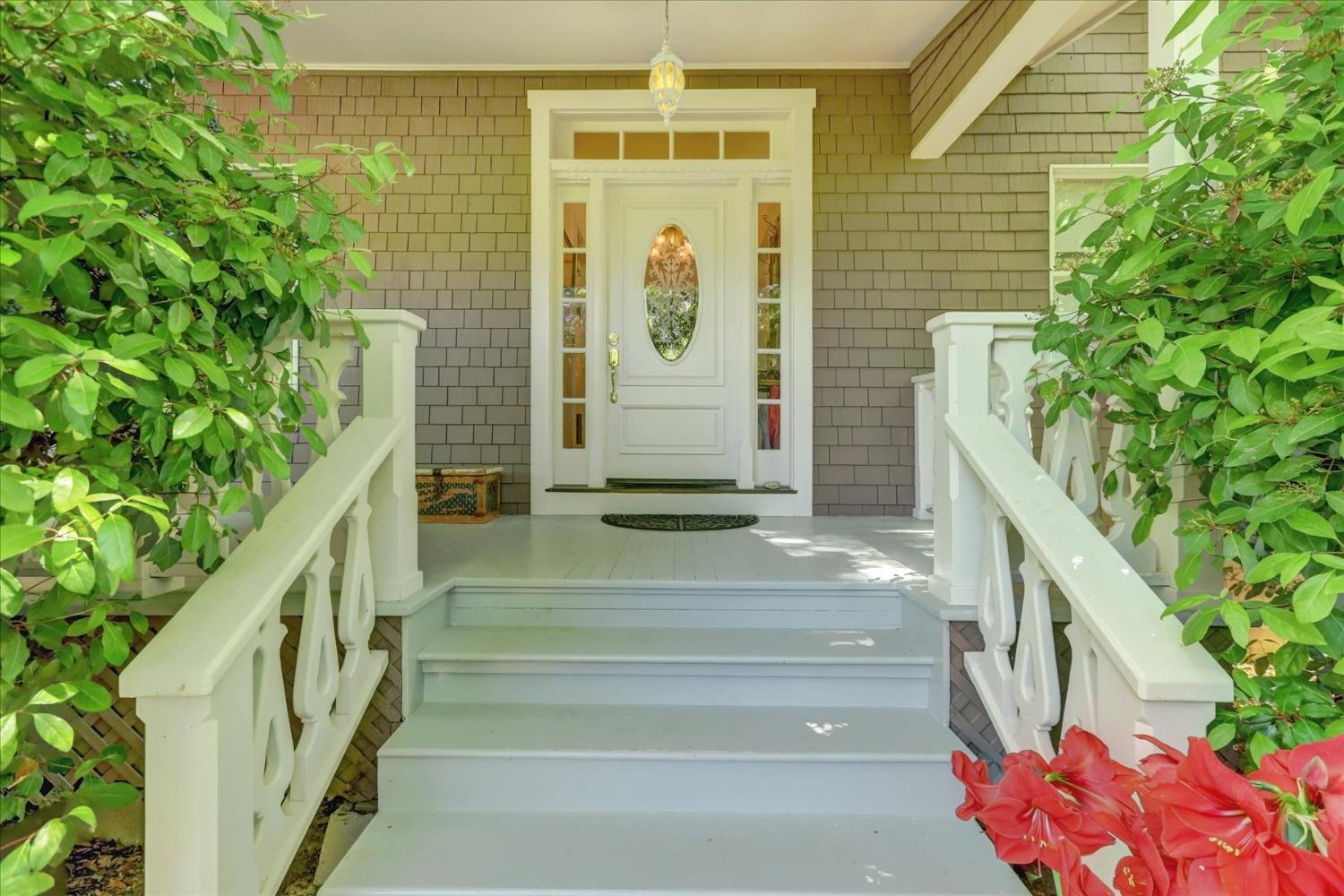 Detail Gallery Image 4 of 99 For 14511 Clear Creek Pl, Grass Valley,  CA 95949 - 3 Beds | 2 Baths