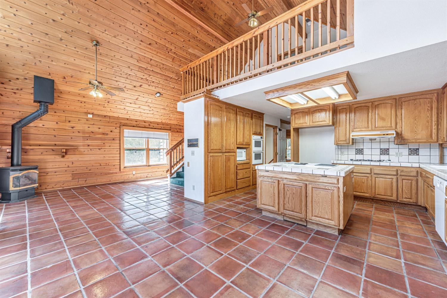 Detail Gallery Image 8 of 51 For 18008 N Mace Dr, Pioneer,  CA 95666 - 2 Beds | 3/1 Baths