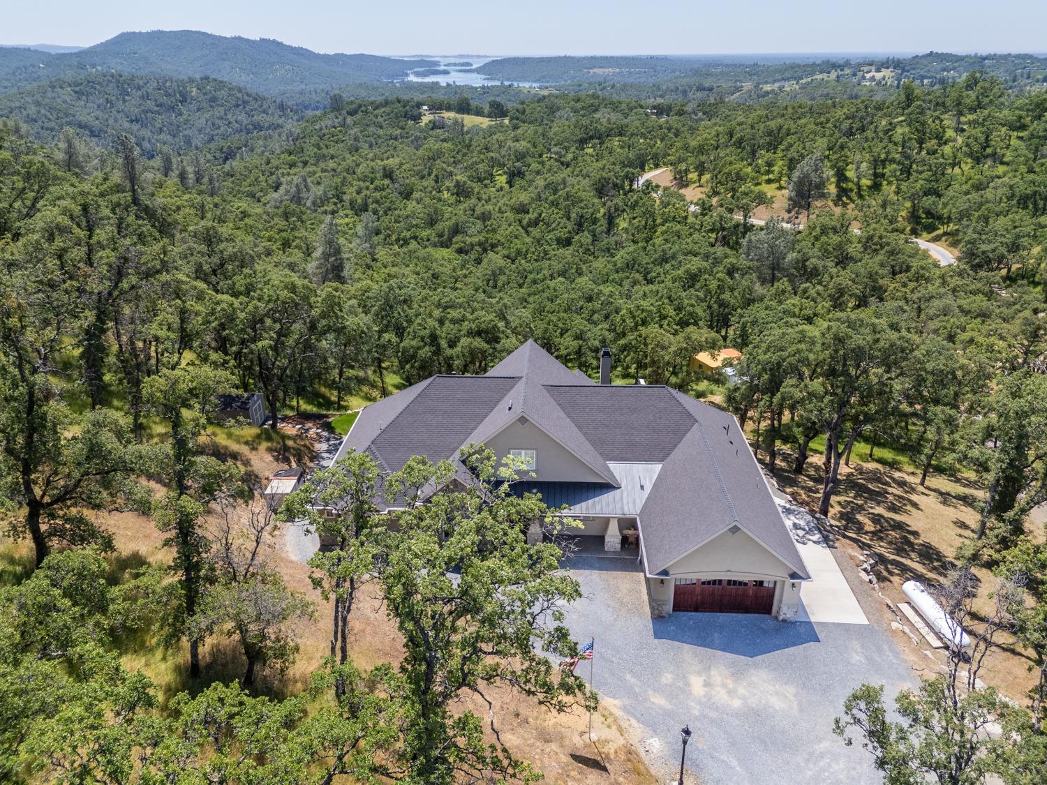Detail Gallery Image 5 of 72 For 2483 Manhattan, Auburn,  CA 95603 - 3 Beds | 3 Baths
