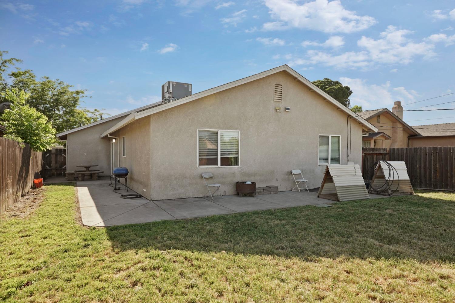 Detail Gallery Image 33 of 38 For 3460 Belleview Ave, Stockton,  CA 95206 - 3 Beds | 2 Baths