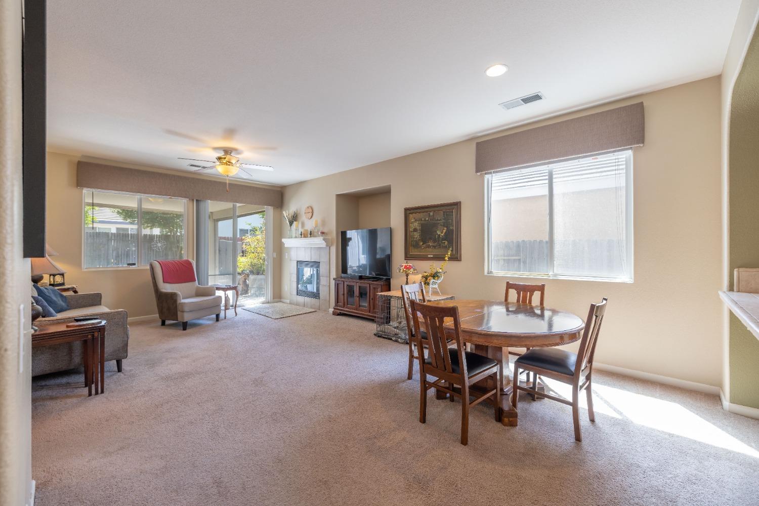 Detail Gallery Image 23 of 36 For 1524 Sandmark Dr, Sacramento,  CA 95835 - 4 Beds | 2 Baths