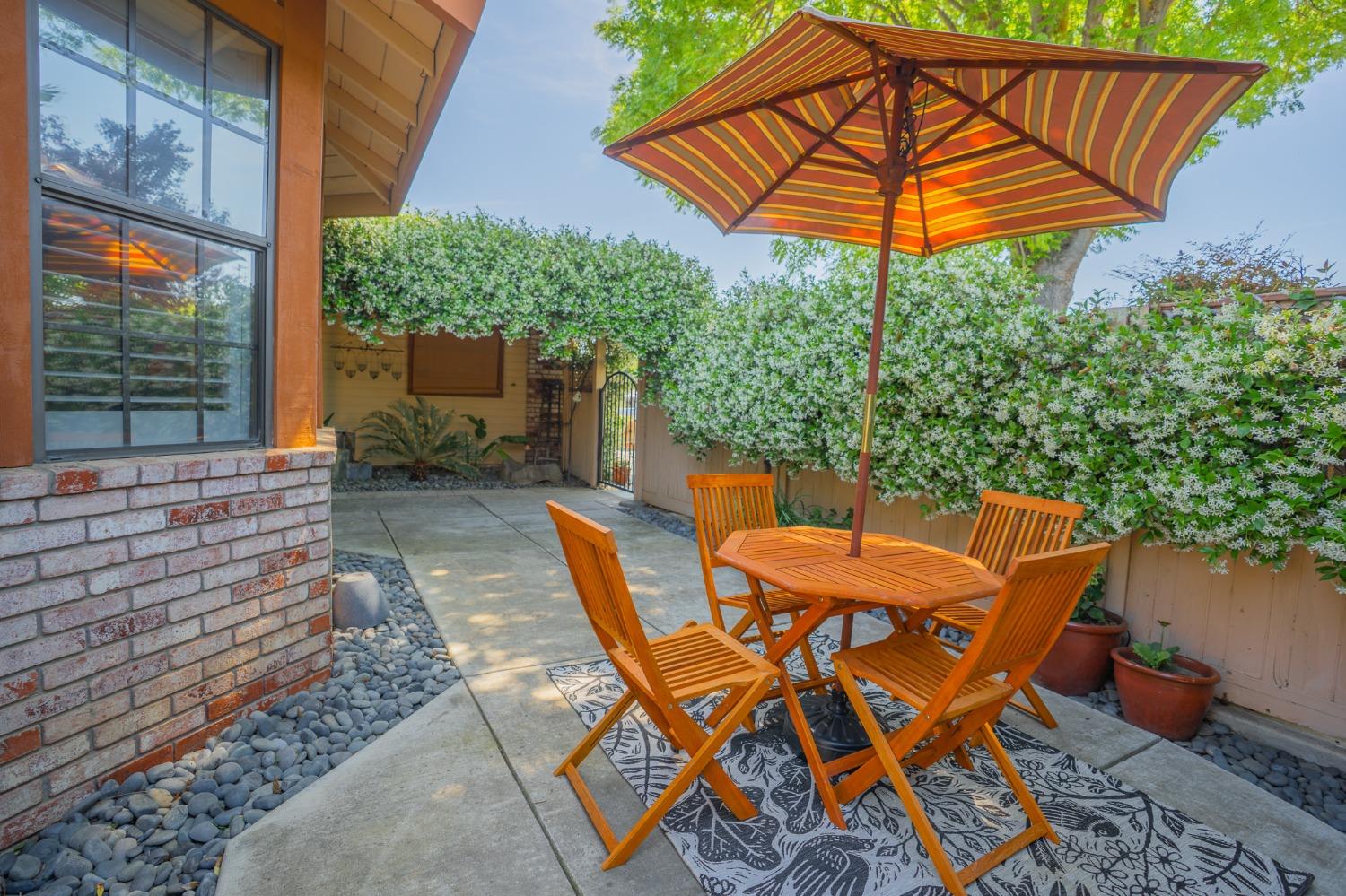 Detail Gallery Image 9 of 63 For 2028 Princeton Ct, Los Banos,  CA 93635 - 3 Beds | 2 Baths