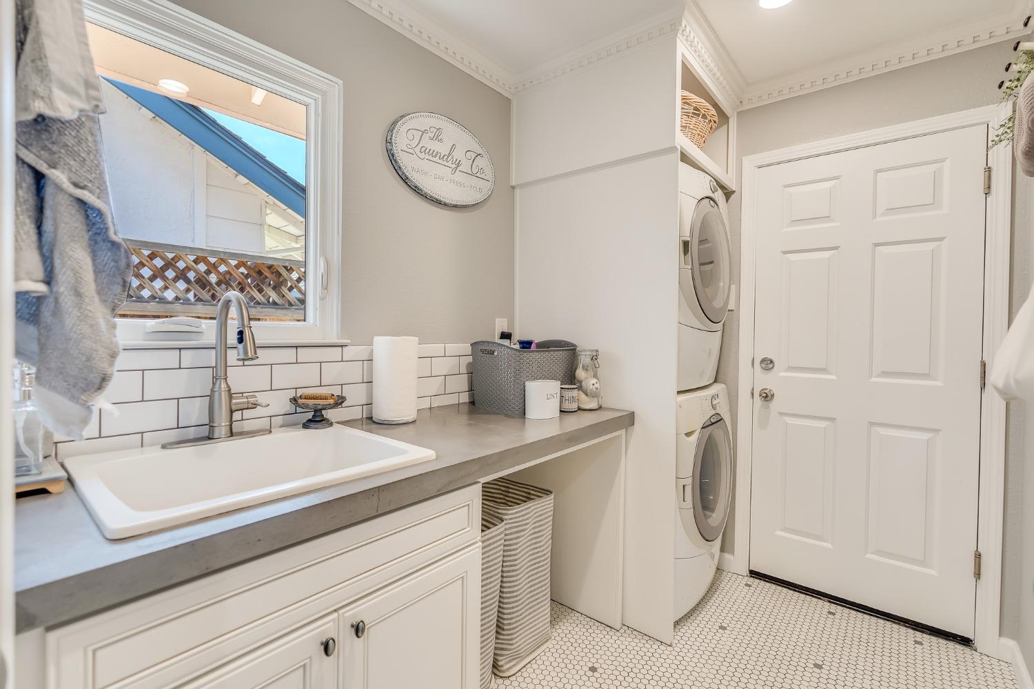 Detail Gallery Image 29 of 63 For 2028 Princeton Ct, Los Banos,  CA 93635 - 3 Beds | 2 Baths