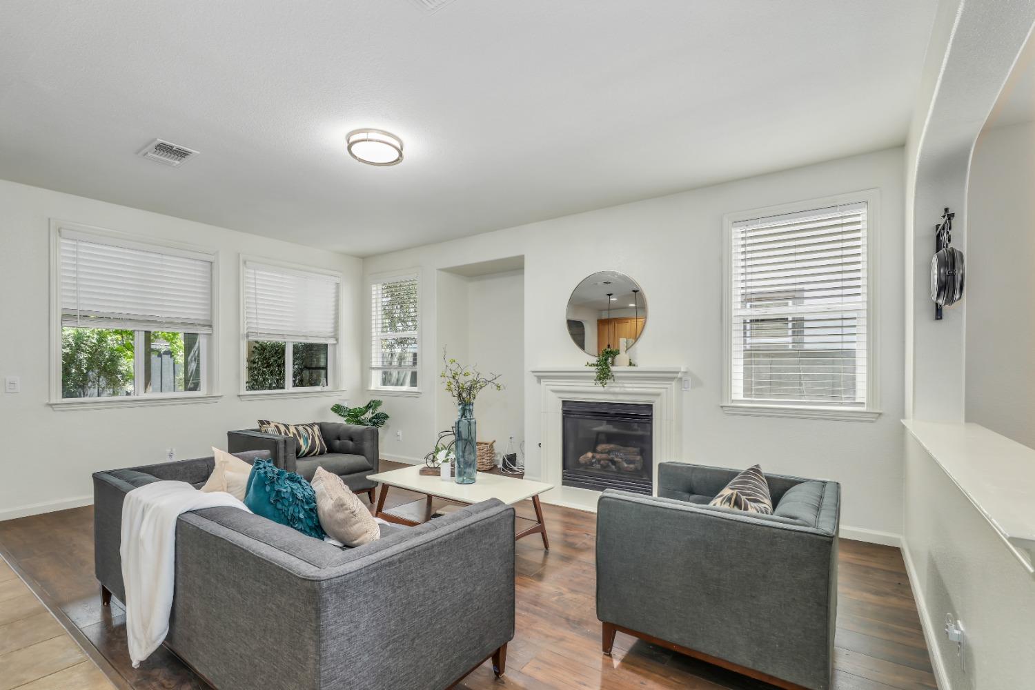 Detail Gallery Image 16 of 64 For 549 Fresian Dr, Oakdale,  CA 95361 - 4 Beds | 3/1 Baths