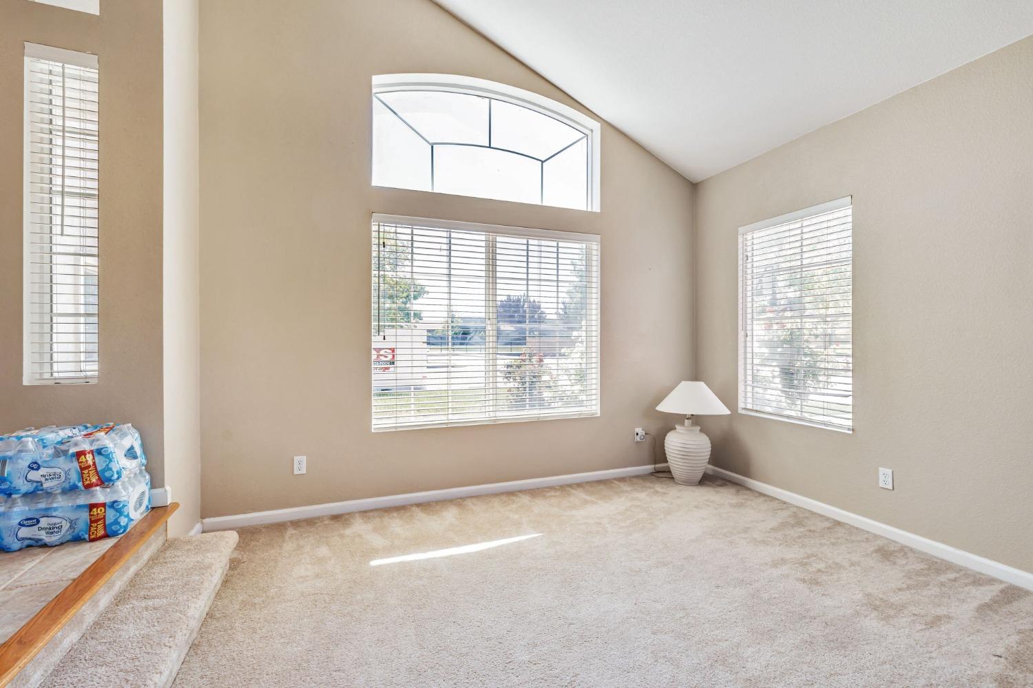 Detail Gallery Image 20 of 41 For 527 Crow Mountain Dr, Newman,  CA 95360 - 5 Beds | 3 Baths