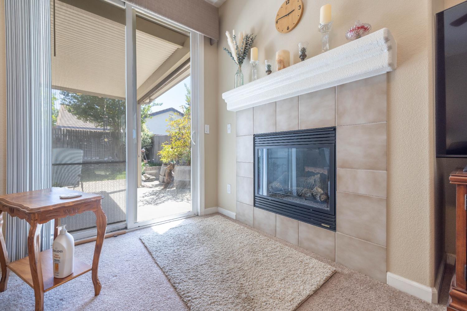 Detail Gallery Image 25 of 36 For 1524 Sandmark Dr, Sacramento,  CA 95835 - 4 Beds | 2 Baths
