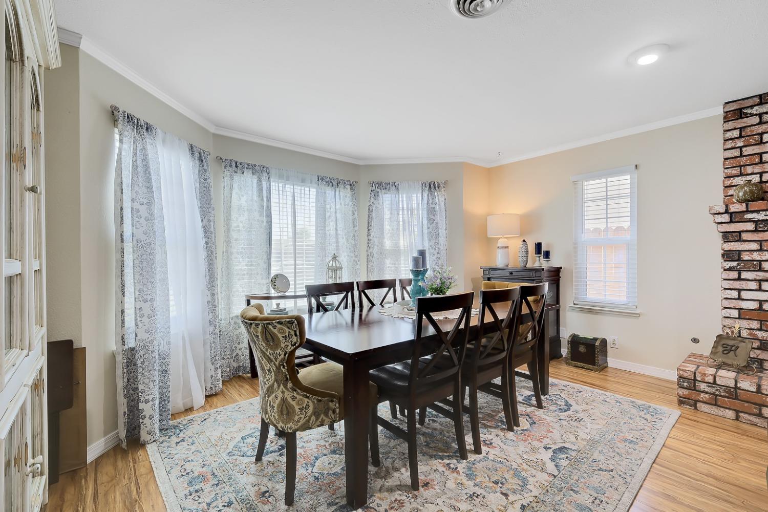 Detail Gallery Image 3 of 24 For 1722 Clark Ave, Yuba City,  CA 95991 - 3 Beds | 2 Baths