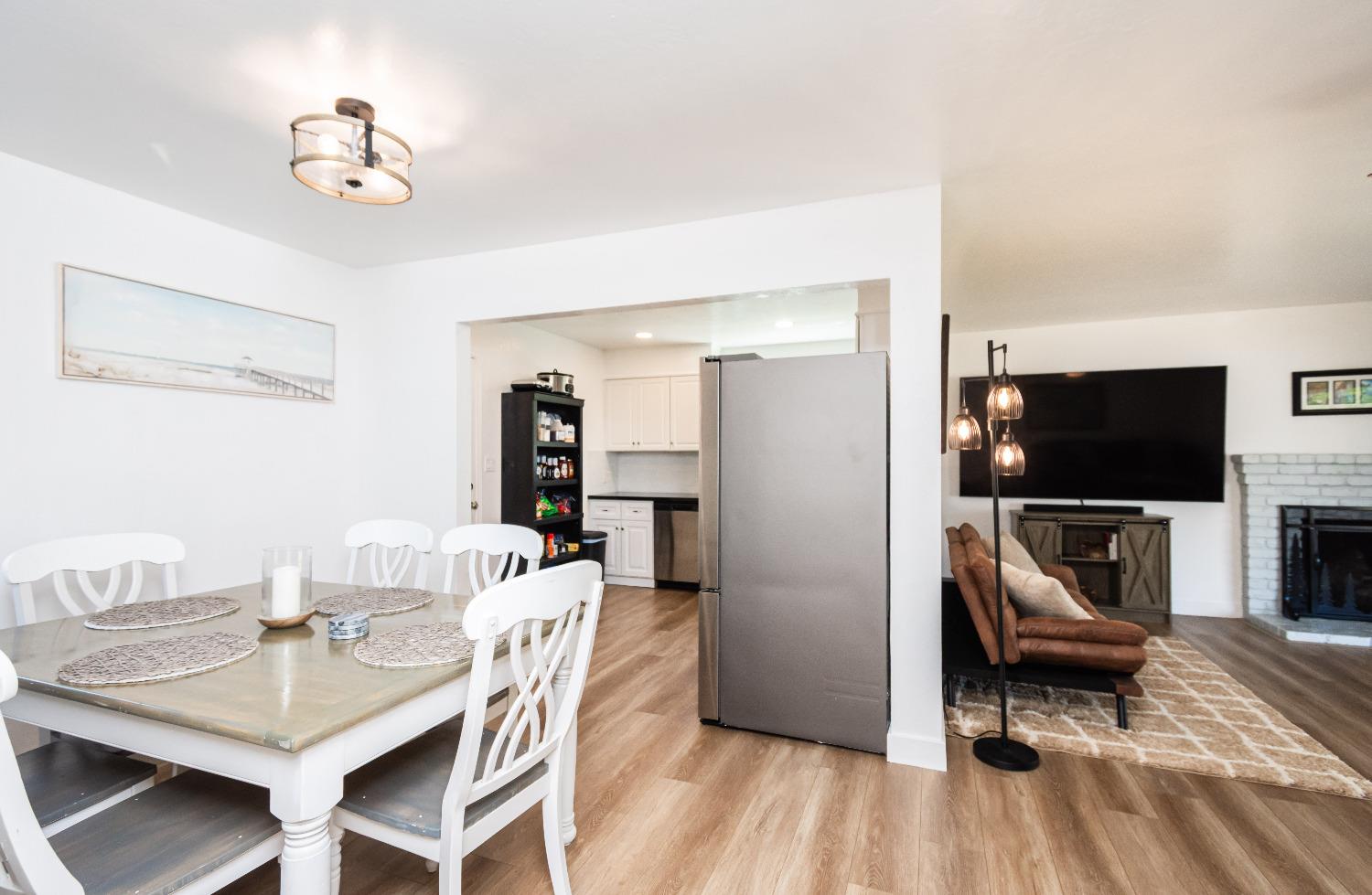 Detail Gallery Image 9 of 48 For 2672 Ellenbrook Dr, Rancho Cordova,  CA 95670 - 3 Beds | 2 Baths