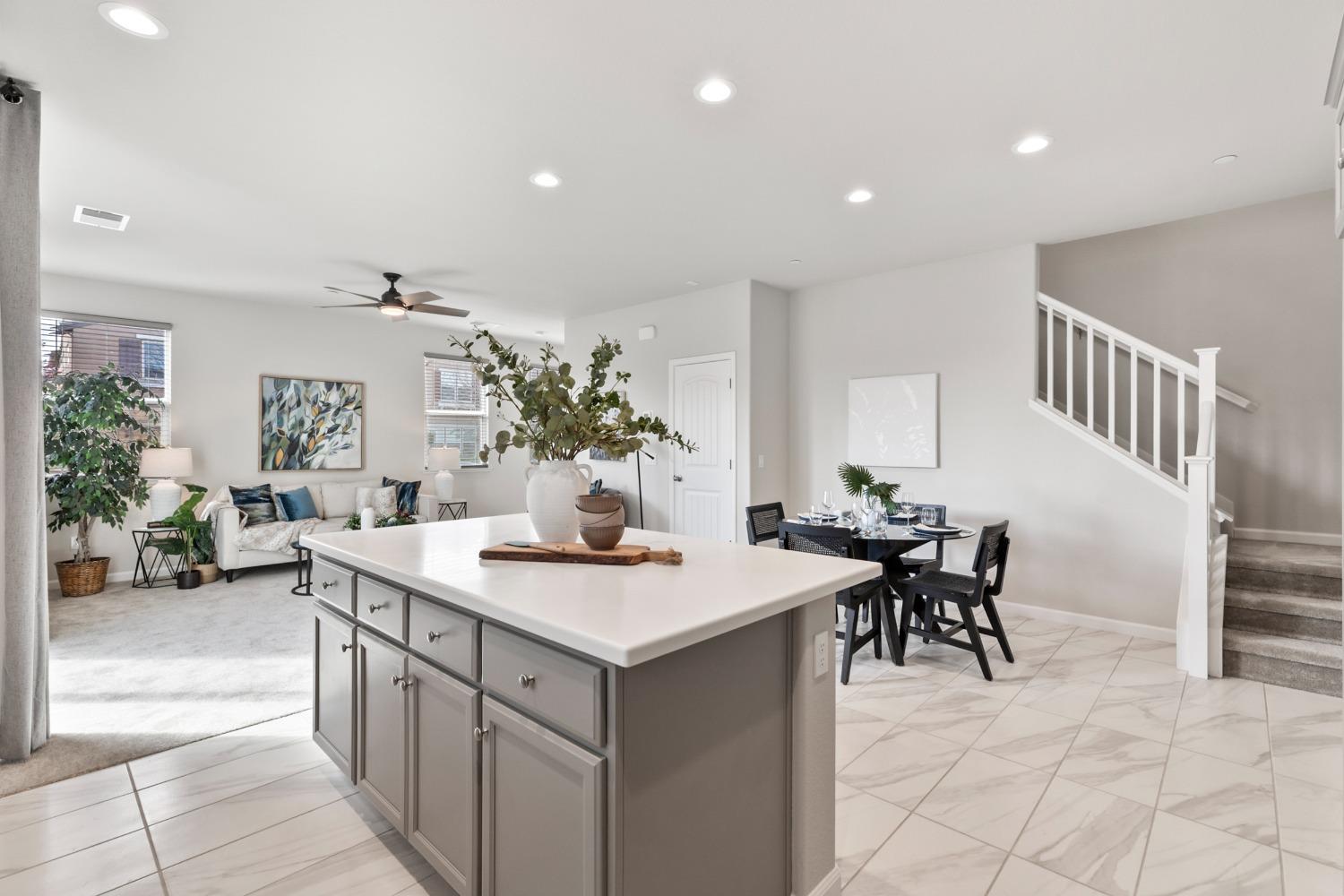 Detail Gallery Image 12 of 36 For 3922 Dedication Dr, Turlock,  CA 95382 - 3 Beds | 2/1 Baths