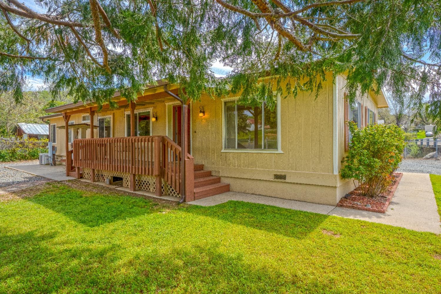 Detail Gallery Image 2 of 55 For 5010 Water St, Coulterville,  CA 95311 - 2 Beds | 2 Baths