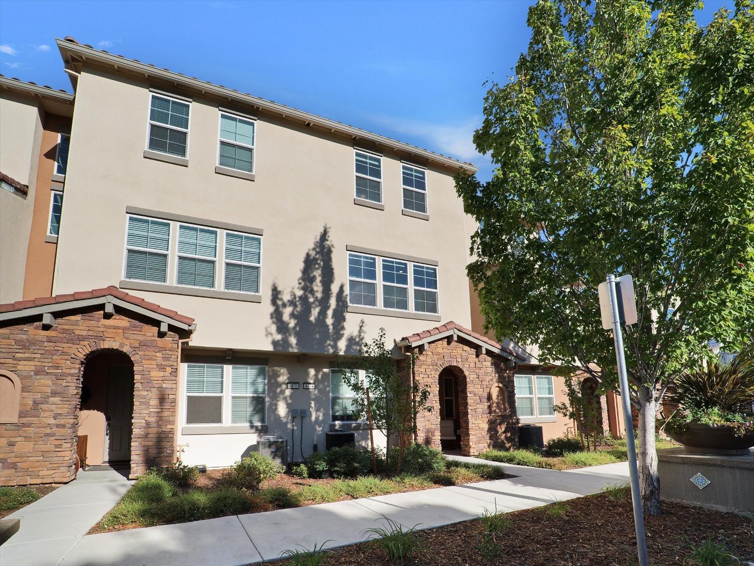 Detail Gallery Image 91 of 97 For 4474 Louvre Ln, Sacramento,  CA 95834 - 4 Beds | 3/1 Baths