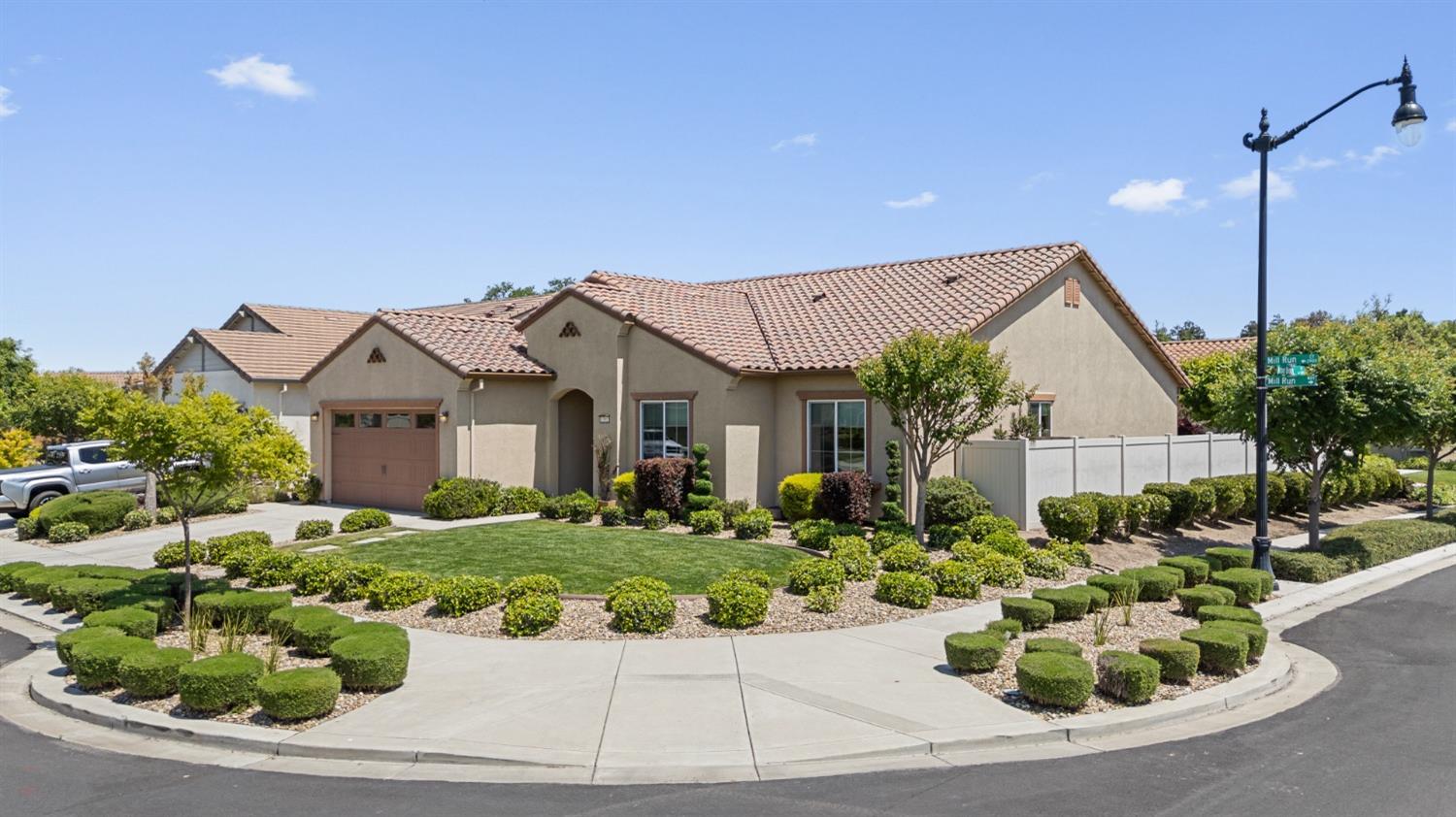Detail Gallery Image 1 of 82 For 1392 Mill Run Ct, Manteca,  CA 95336 - 3 Beds | 2 Baths