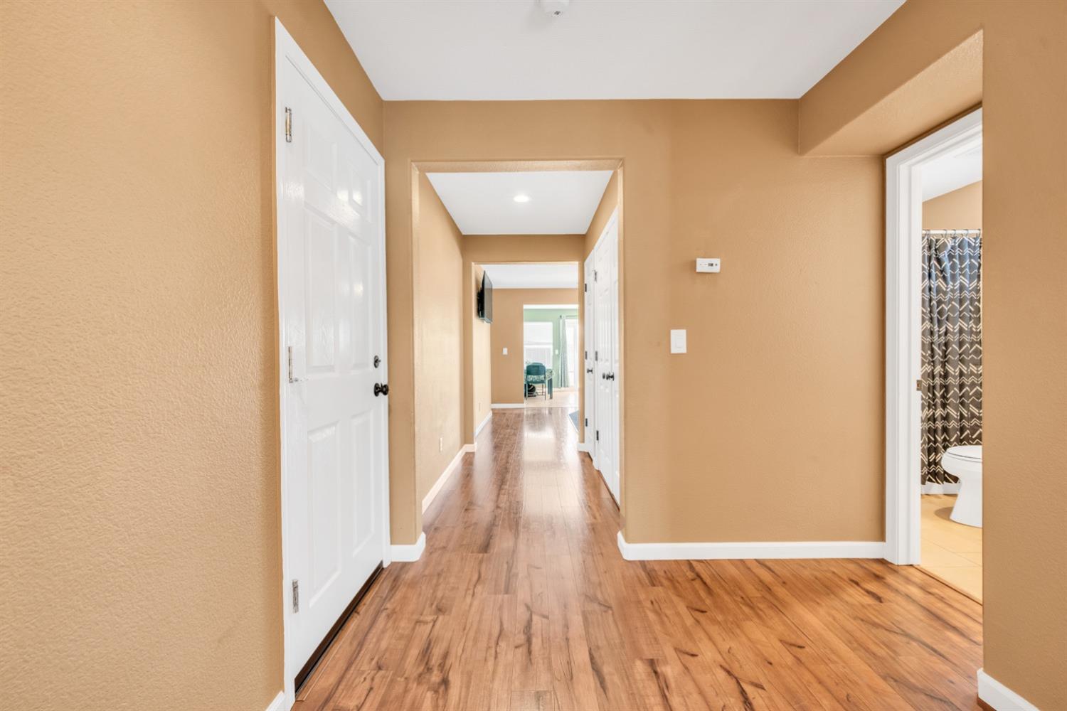 Detail Gallery Image 10 of 47 For 1684 Valley Meadows Dr, Olivehurst,  CA 95961 - 3 Beds | 2 Baths