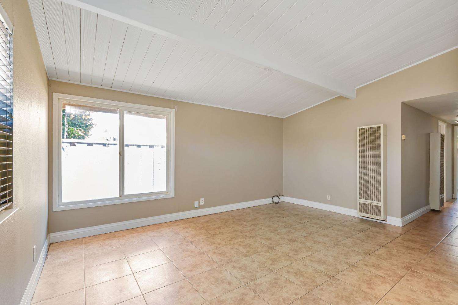 Detail Gallery Image 5 of 33 For 1742 Orlando Dr, San Jose,  CA 95122 - 3 Beds | 1 Baths