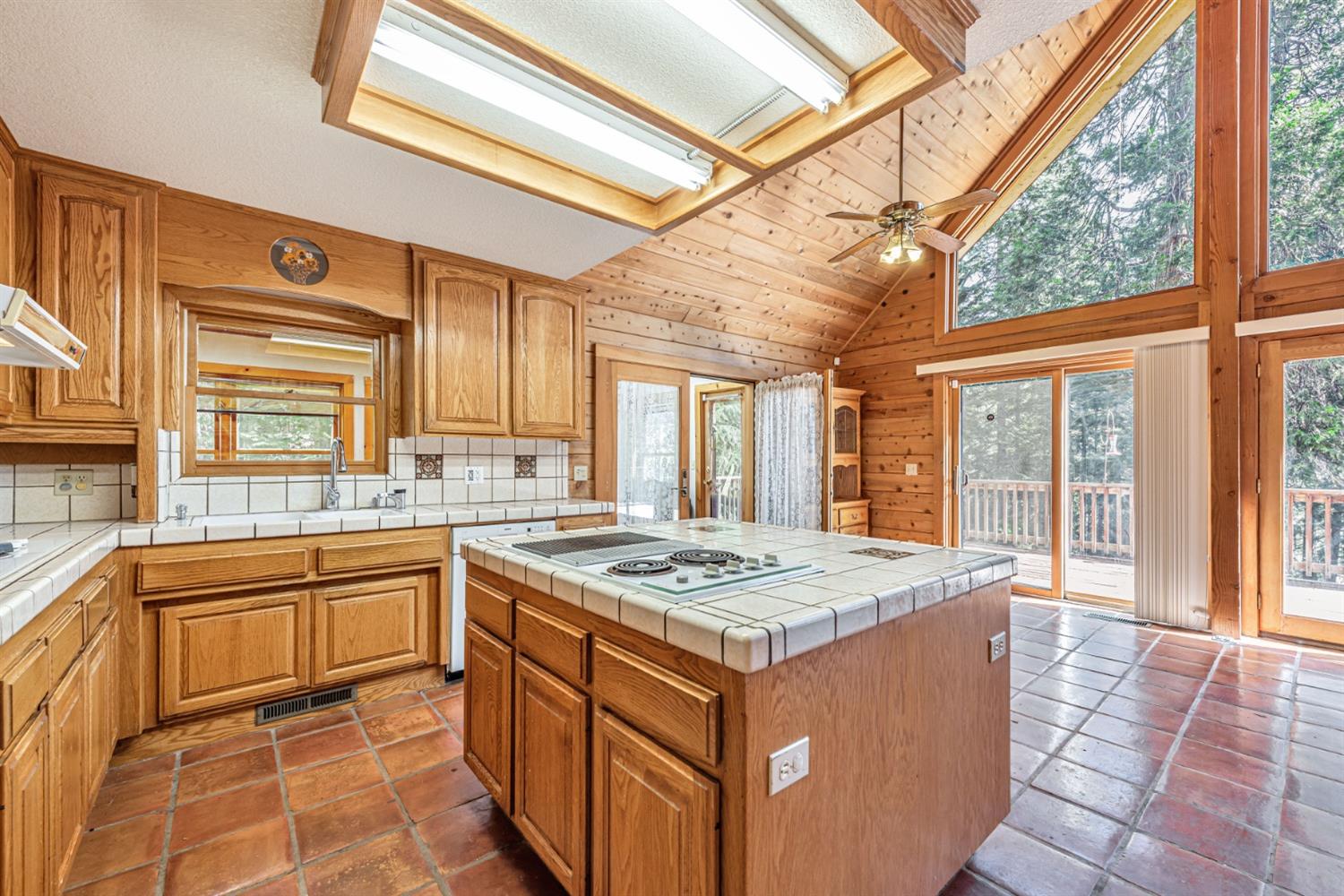Detail Gallery Image 16 of 51 For 18008 N Mace Dr, Pioneer,  CA 95666 - 2 Beds | 3/1 Baths