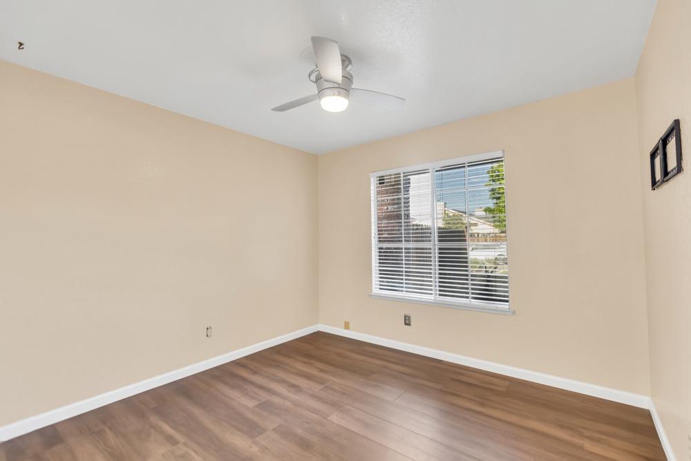 Detail Gallery Image 20 of 38 For 8068 Cardale Way, Sacramento,  CA 95829 - 3 Beds | 2 Baths