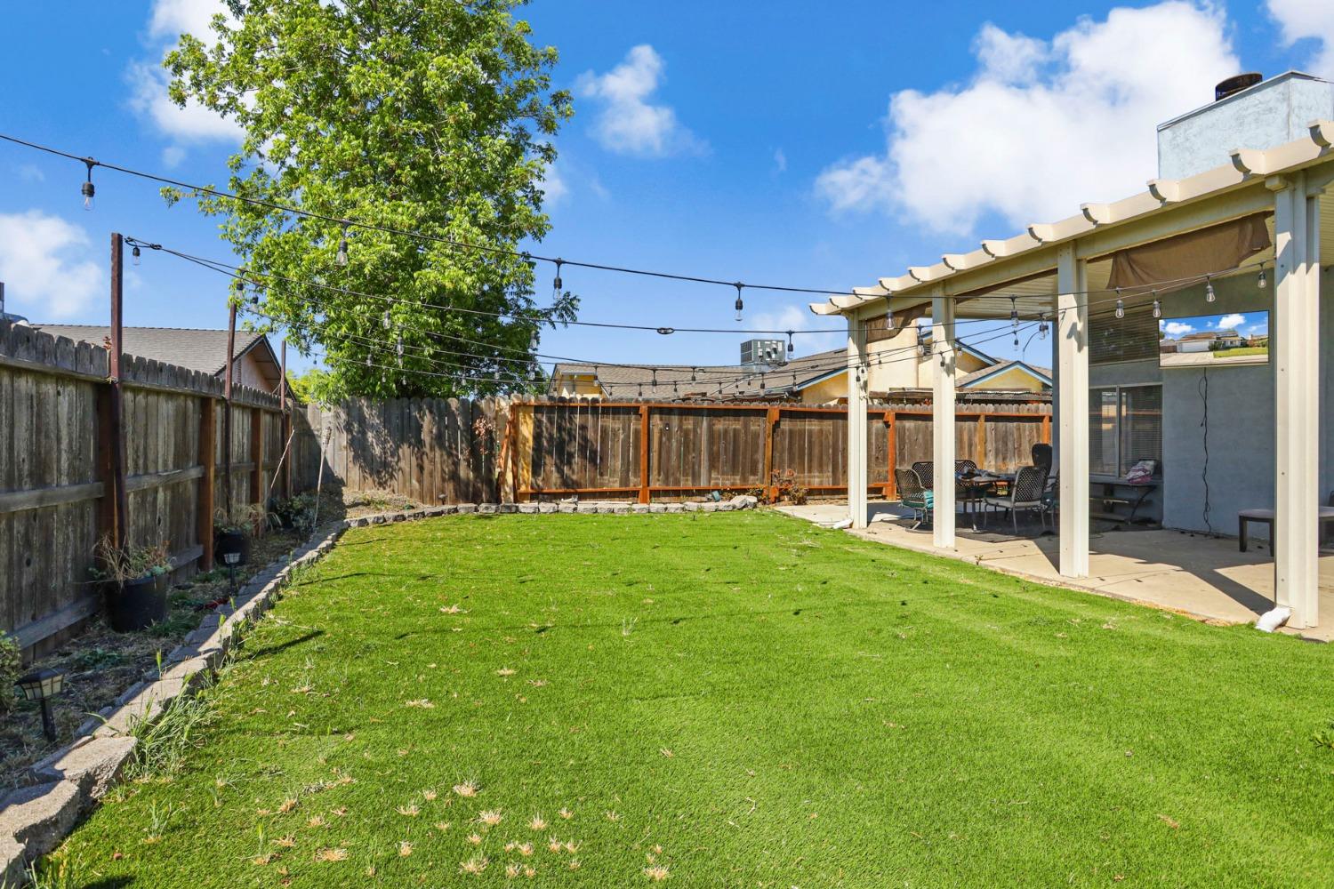 Detail Gallery Image 32 of 35 For 1122 Morning Dew Pl, Stockton,  CA 95210 - 3 Beds | 2/1 Baths