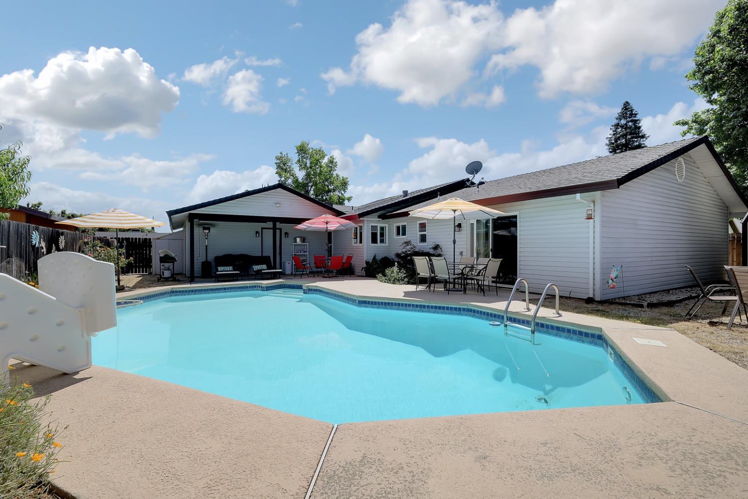 Detail Gallery Image 18 of 24 For 1722 Clark Ave, Yuba City,  CA 95991 - 3 Beds | 2 Baths