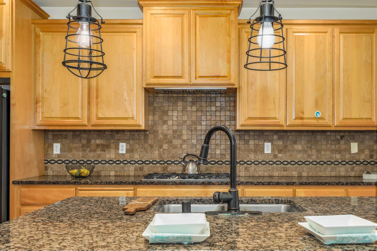 Detail Gallery Image 14 of 64 For 549 Fresian Dr, Oakdale,  CA 95361 - 4 Beds | 3/1 Baths