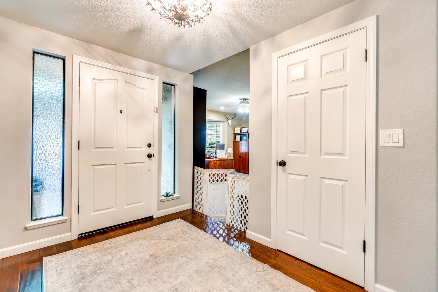 Detail Gallery Image 12 of 63 For 2028 Princeton Ct, Los Banos,  CA 93635 - 3 Beds | 2 Baths
