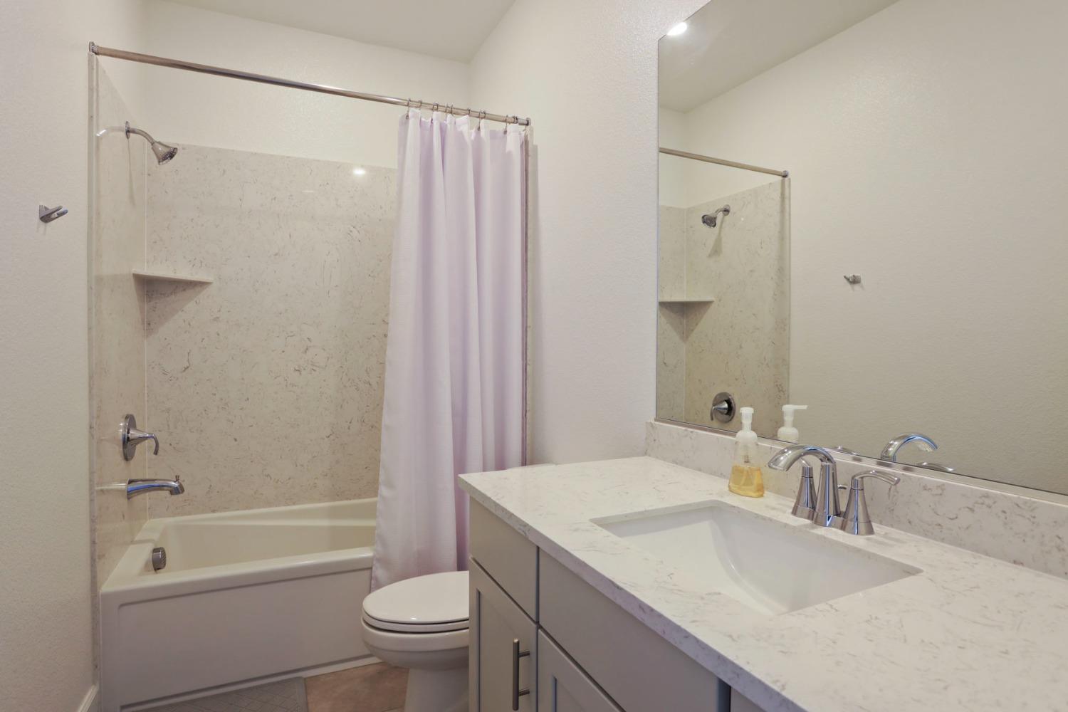 Detail Gallery Image 33 of 51 For 10332 Crab Apple Dr, Stockton,  CA 95219 - 3 Beds | 3 Baths