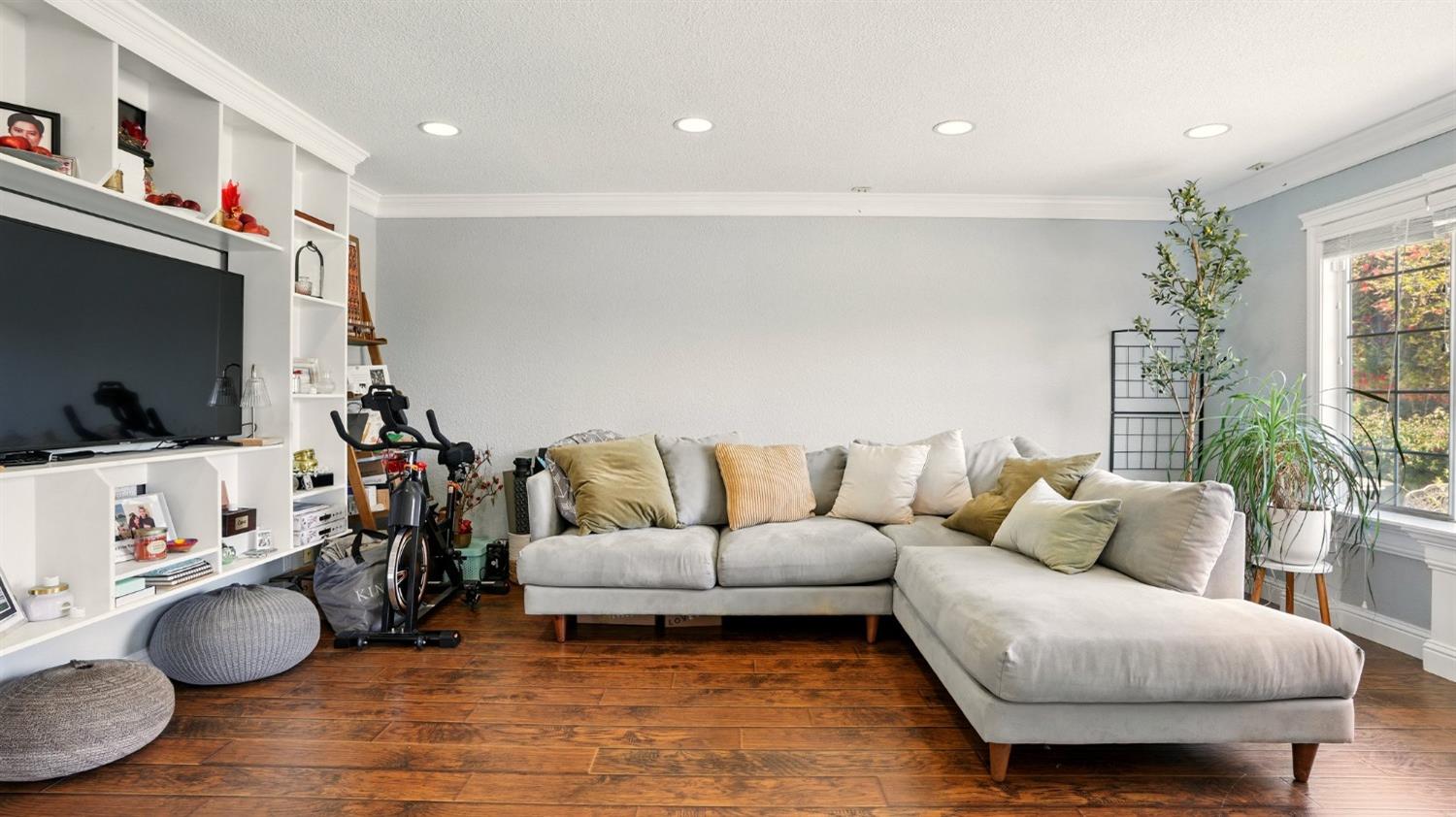 Detail Gallery Image 7 of 38 For 2885 Penitencia Creek Rd, San Jose,  CA 95132 - 4 Beds | 2/1 Baths