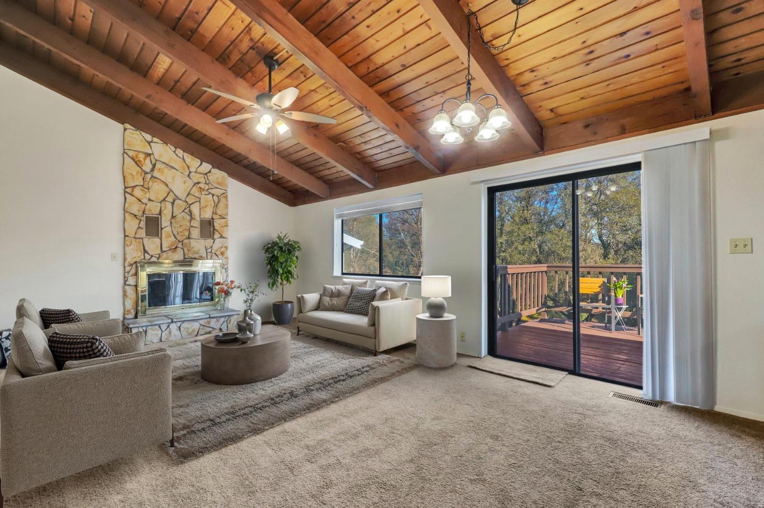 Detail Gallery Image 10 of 48 For 18082 Hummingbird Dr, Penn Valley,  CA 95946 - 3 Beds | 2 Baths