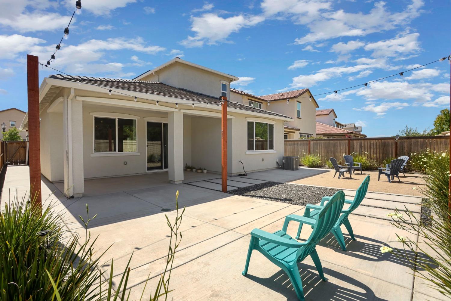 Detail Gallery Image 45 of 51 For 10332 Crab Apple Dr, Stockton,  CA 95219 - 3 Beds | 3 Baths