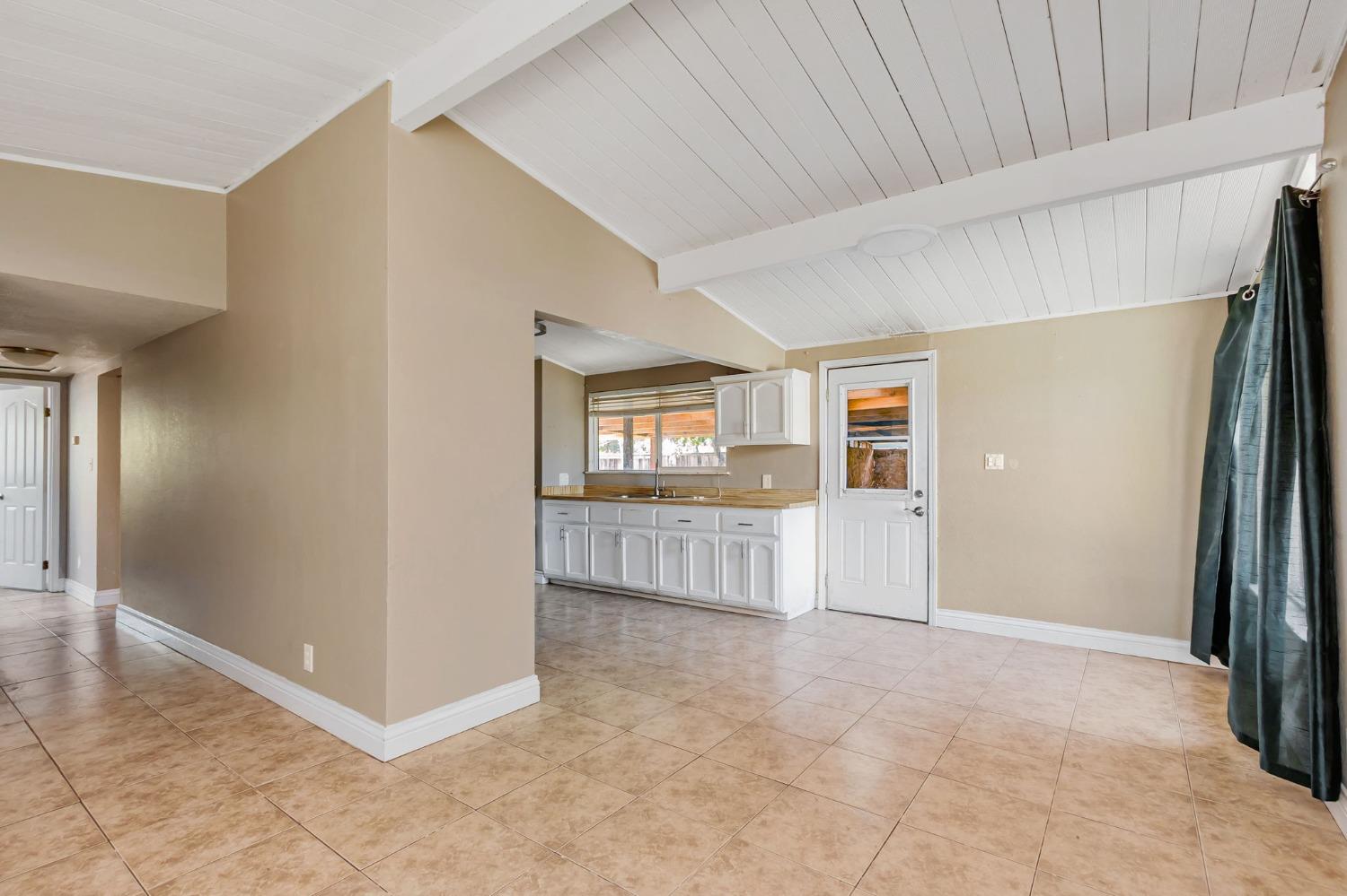 Detail Gallery Image 9 of 33 For 1742 Orlando Dr, San Jose,  CA 95122 - 3 Beds | 1 Baths