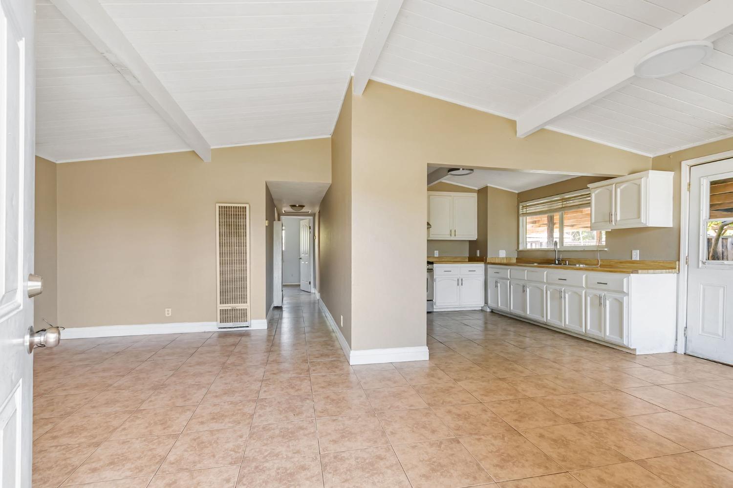 Detail Gallery Image 4 of 33 For 1742 Orlando Dr, San Jose,  CA 95122 - 3 Beds | 1 Baths