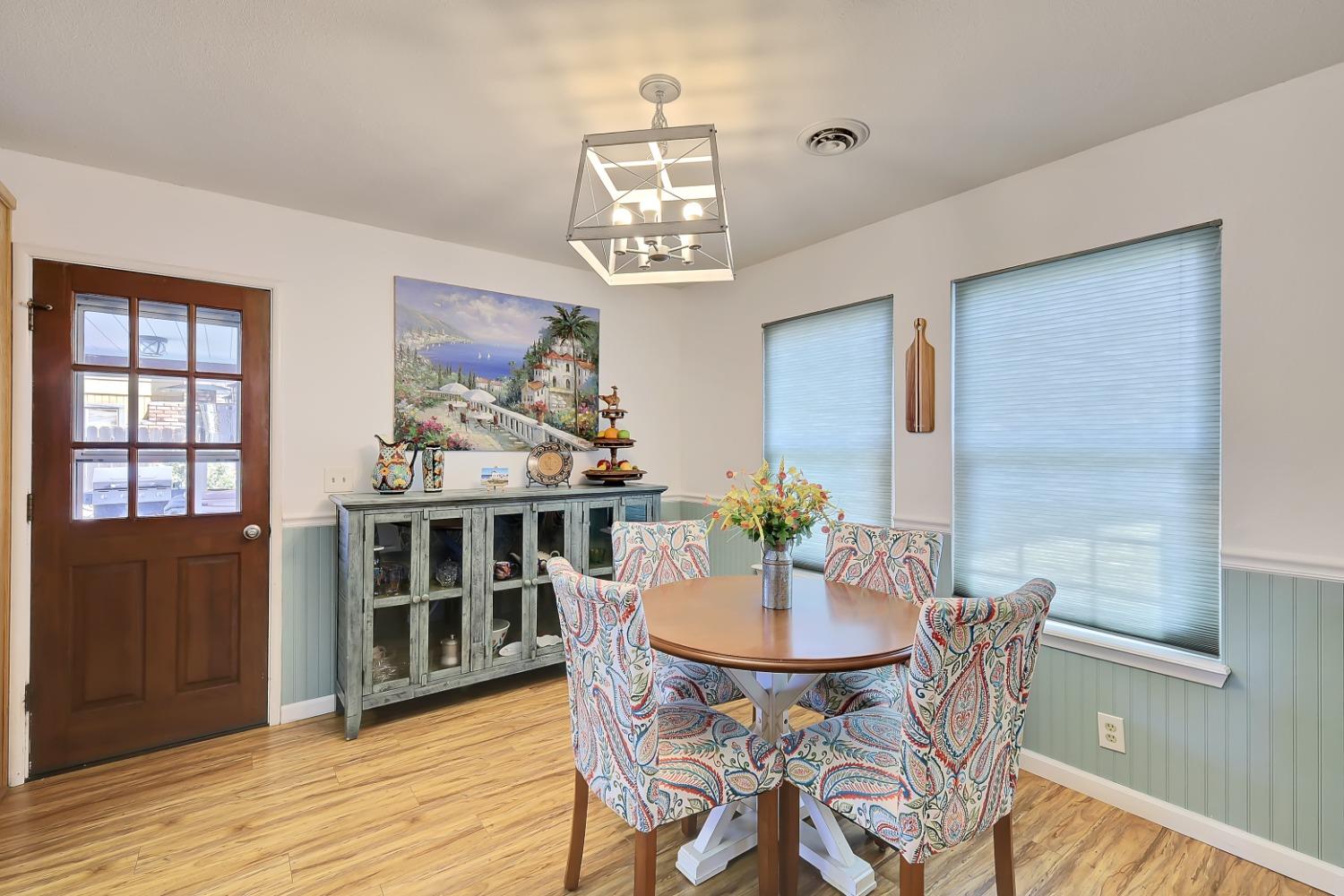 Detail Gallery Image 6 of 24 For 1722 Clark Ave, Yuba City,  CA 95991 - 3 Beds | 2 Baths