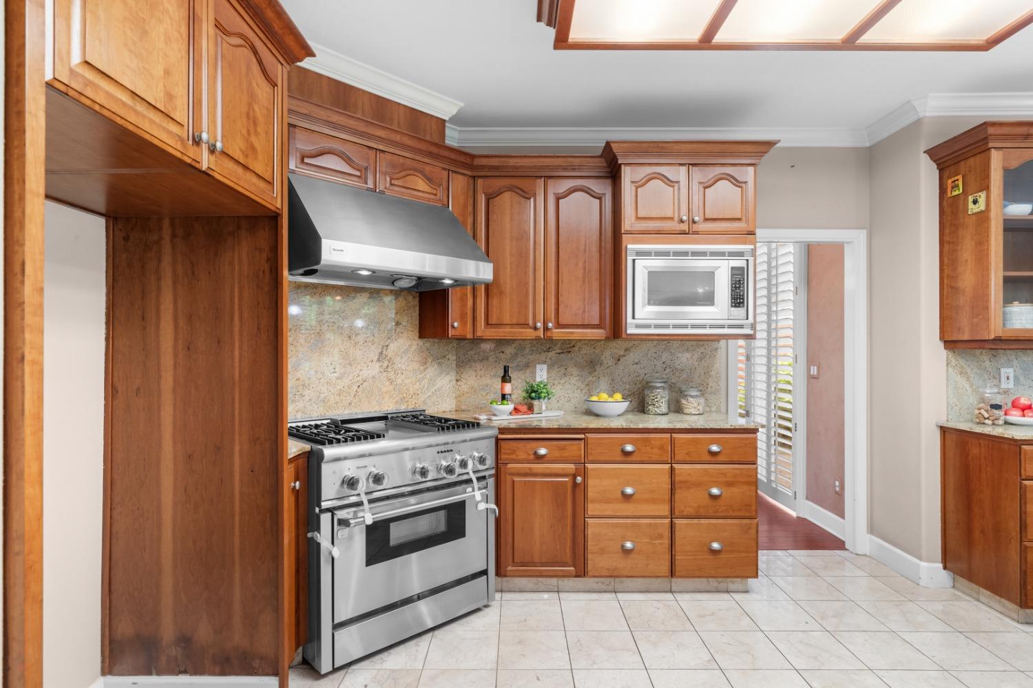 Detail Gallery Image 20 of 84 For 5036 Spanish Bay Cir, Stockton,  CA 95219 - 4 Beds | 3 Baths