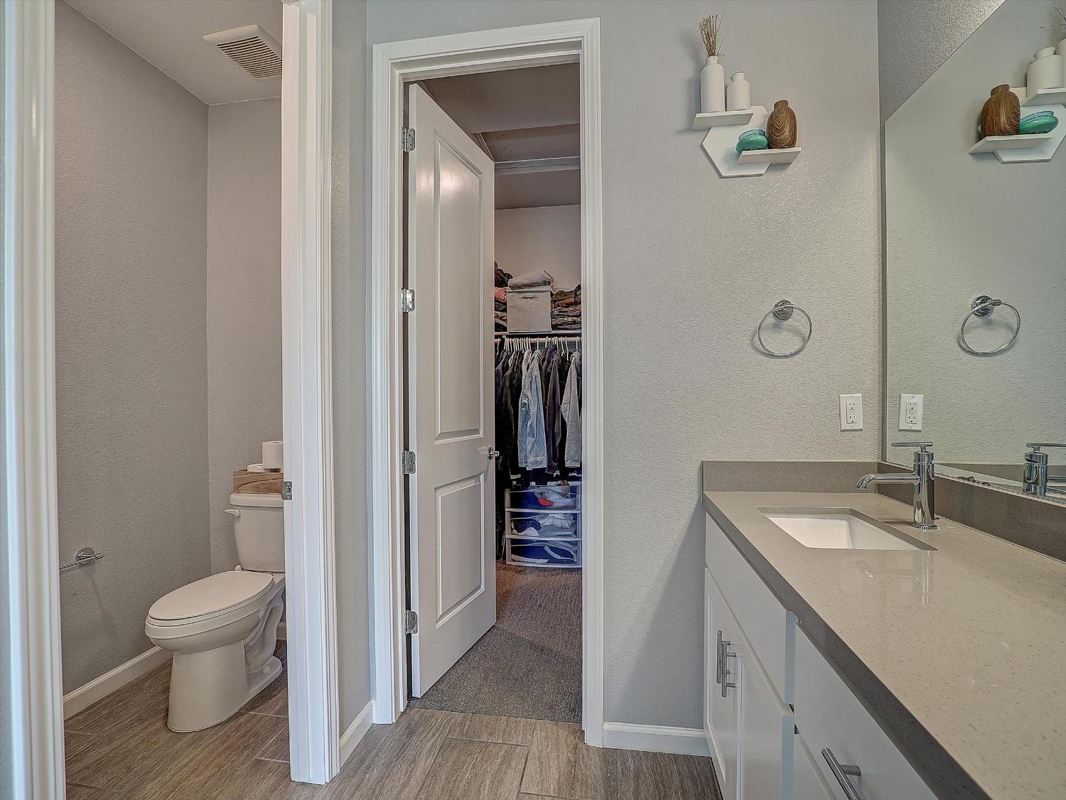 Detail Gallery Image 74 of 97 For 4474 Louvre Ln, Sacramento,  CA 95834 - 4 Beds | 3/1 Baths
