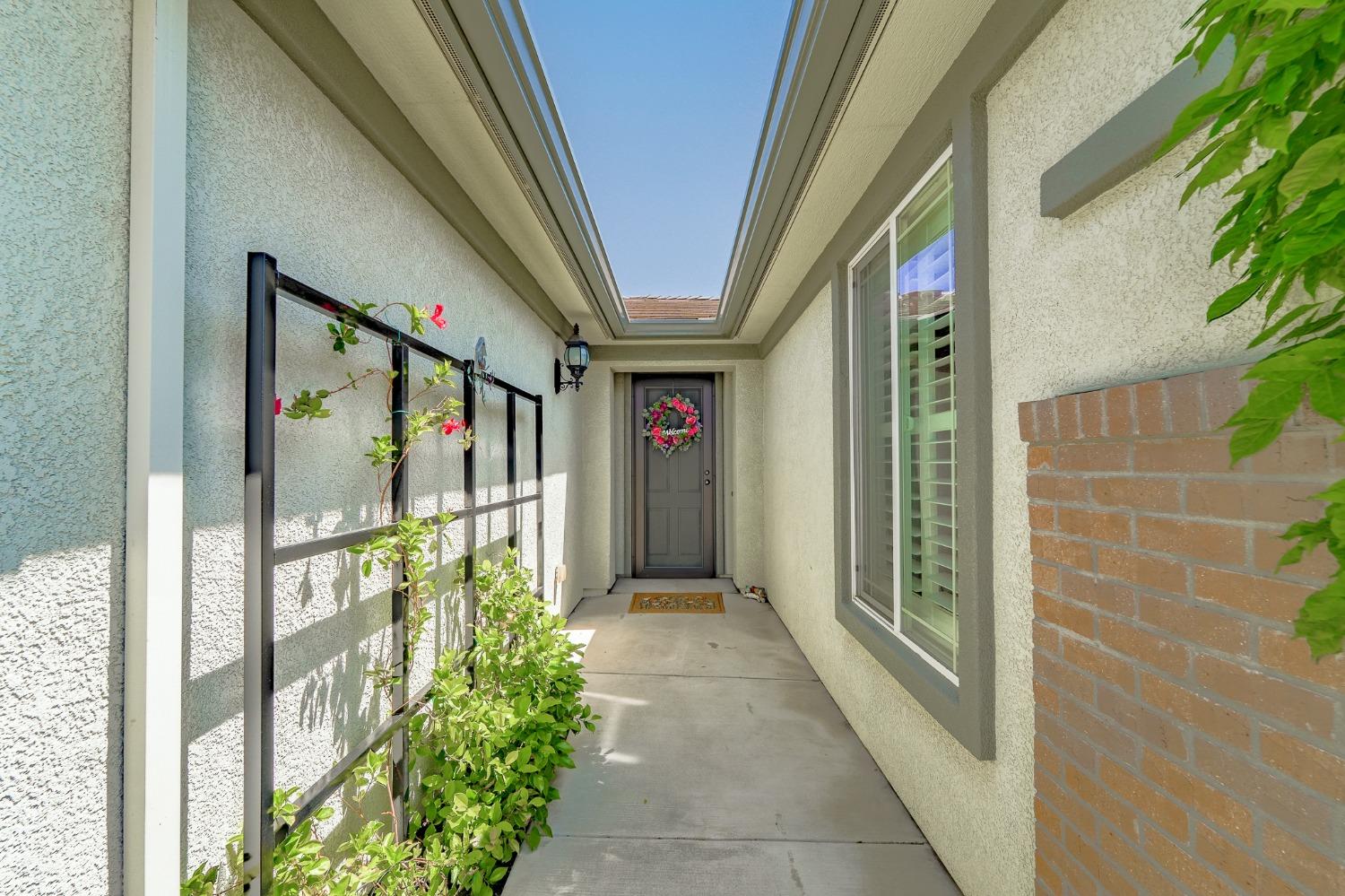 Detail Gallery Image 9 of 66 For 2386 Birdsong Pl, Manteca,  CA 95336 - 2 Beds | 2 Baths