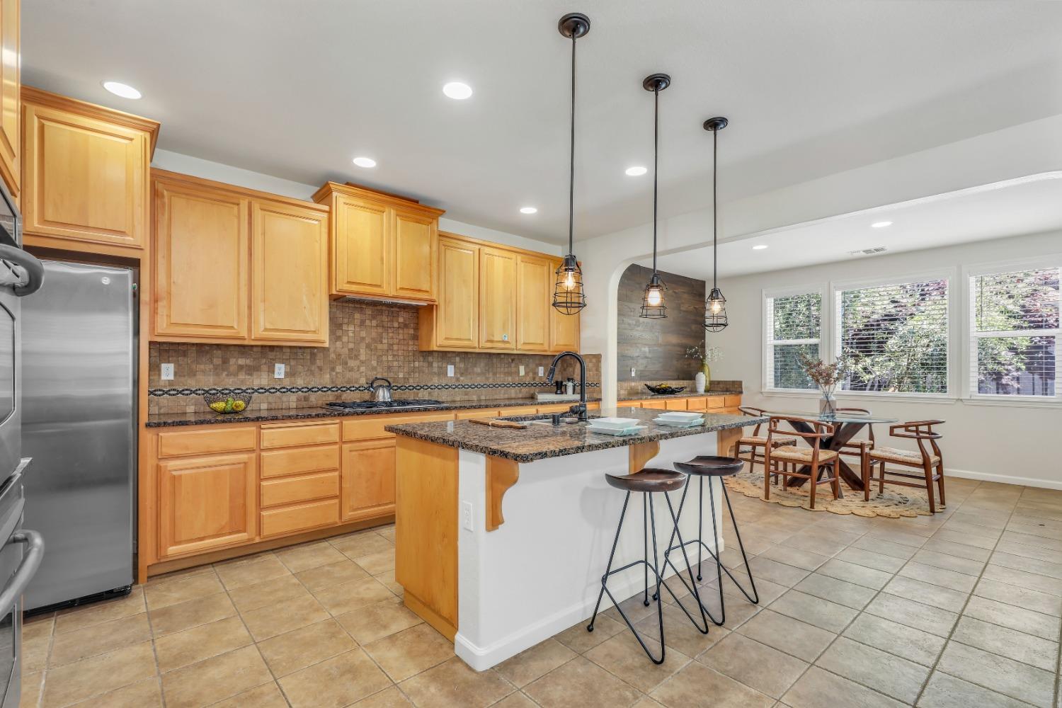 Detail Gallery Image 13 of 64 For 549 Fresian Dr, Oakdale,  CA 95361 - 4 Beds | 3/1 Baths