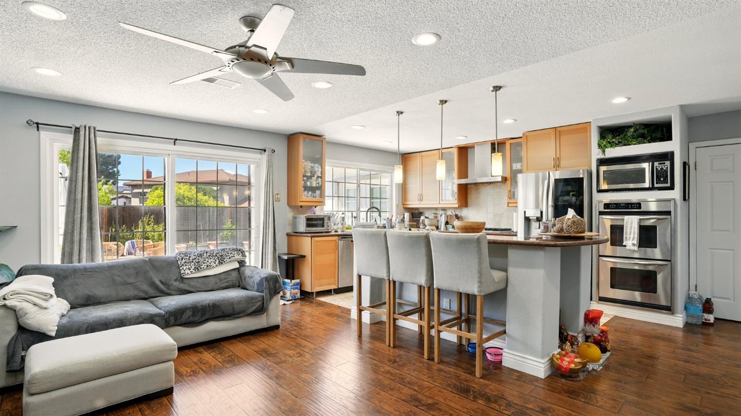 Detail Gallery Image 12 of 38 For 2885 Penitencia Creek Rd, San Jose,  CA 95132 - 4 Beds | 2/1 Baths