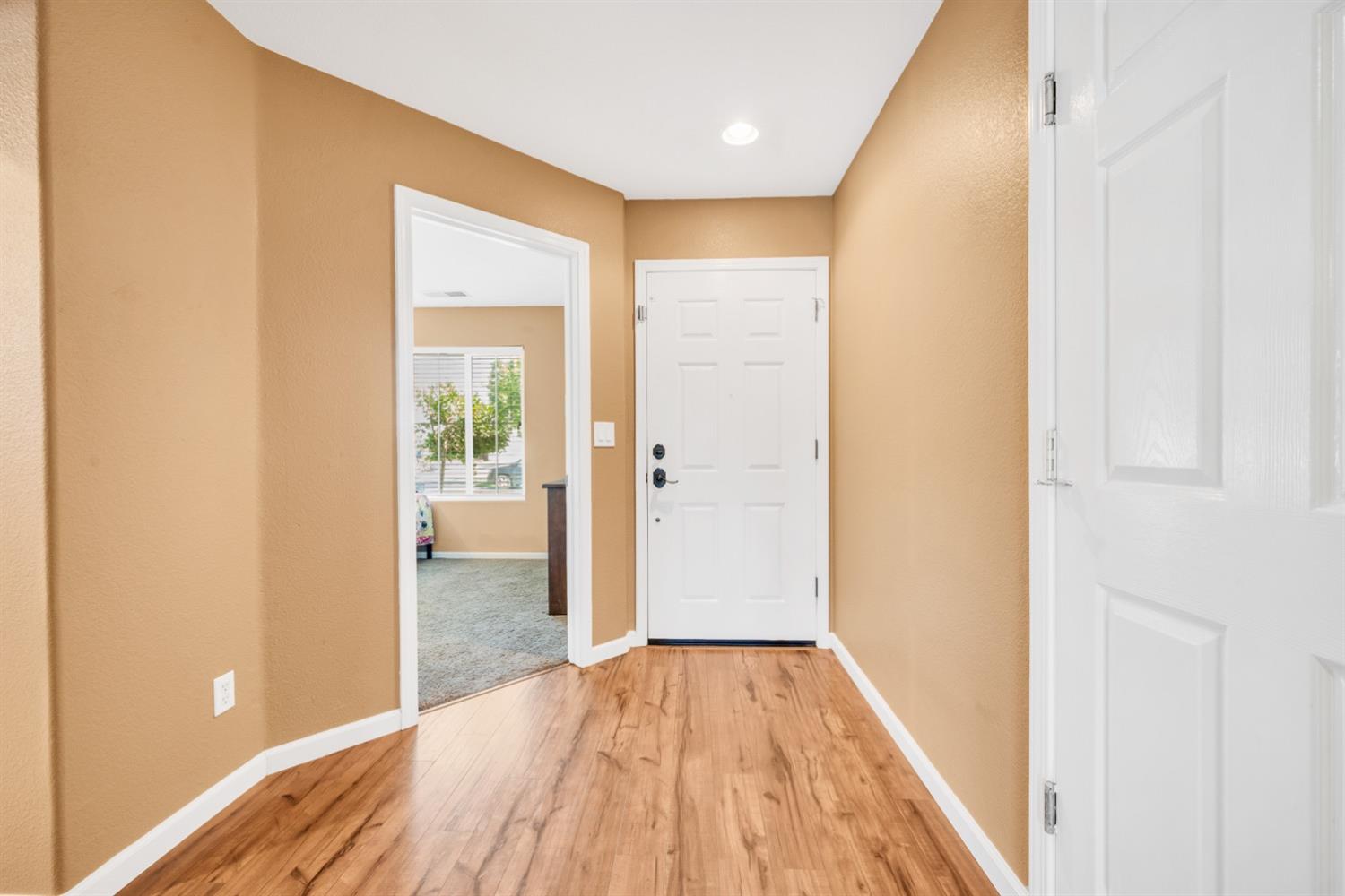 Detail Gallery Image 11 of 47 For 1684 Valley Meadows Dr, Olivehurst,  CA 95961 - 3 Beds | 2 Baths