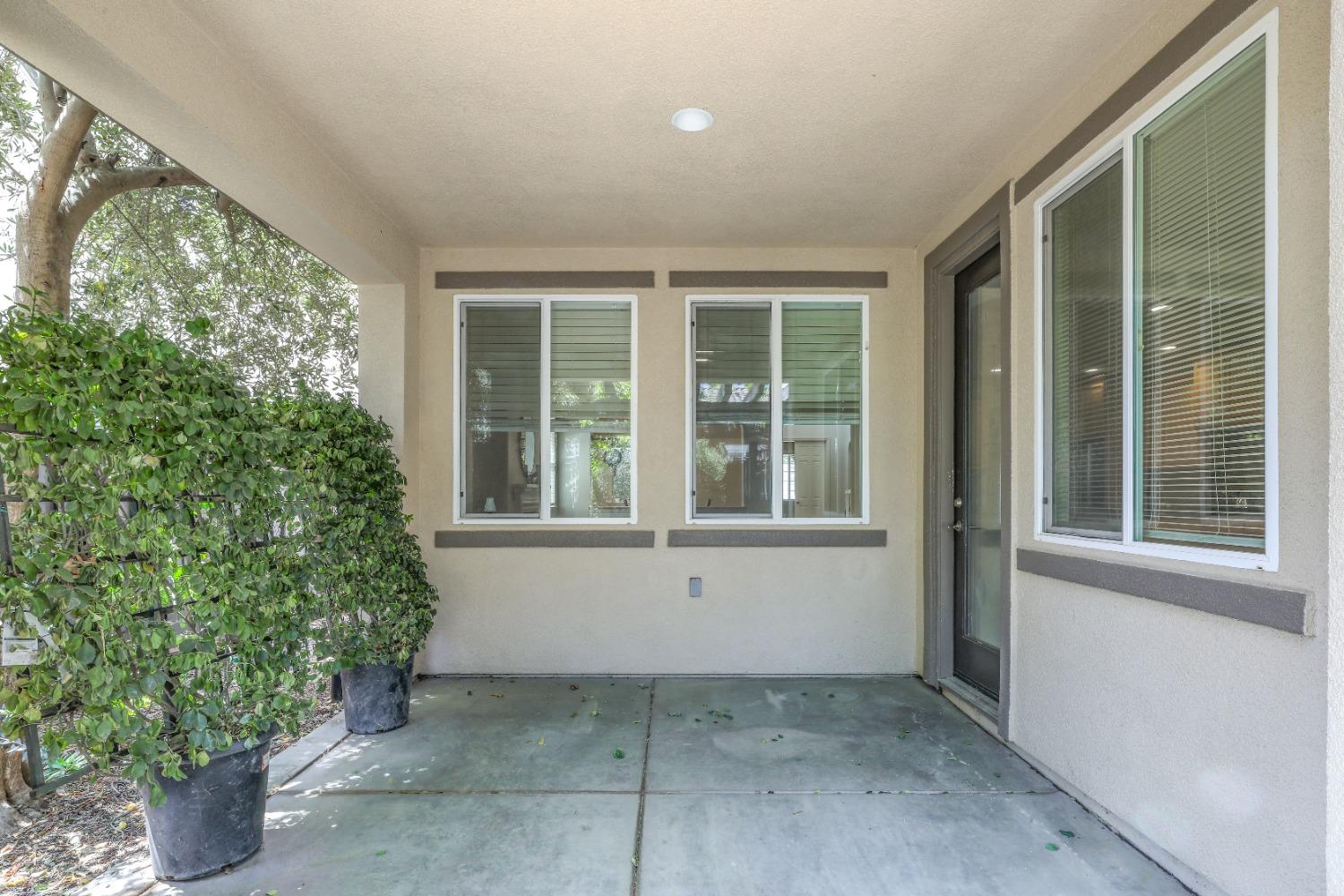 Detail Gallery Image 5 of 64 For 549 Fresian Dr, Oakdale,  CA 95361 - 4 Beds | 3/1 Baths