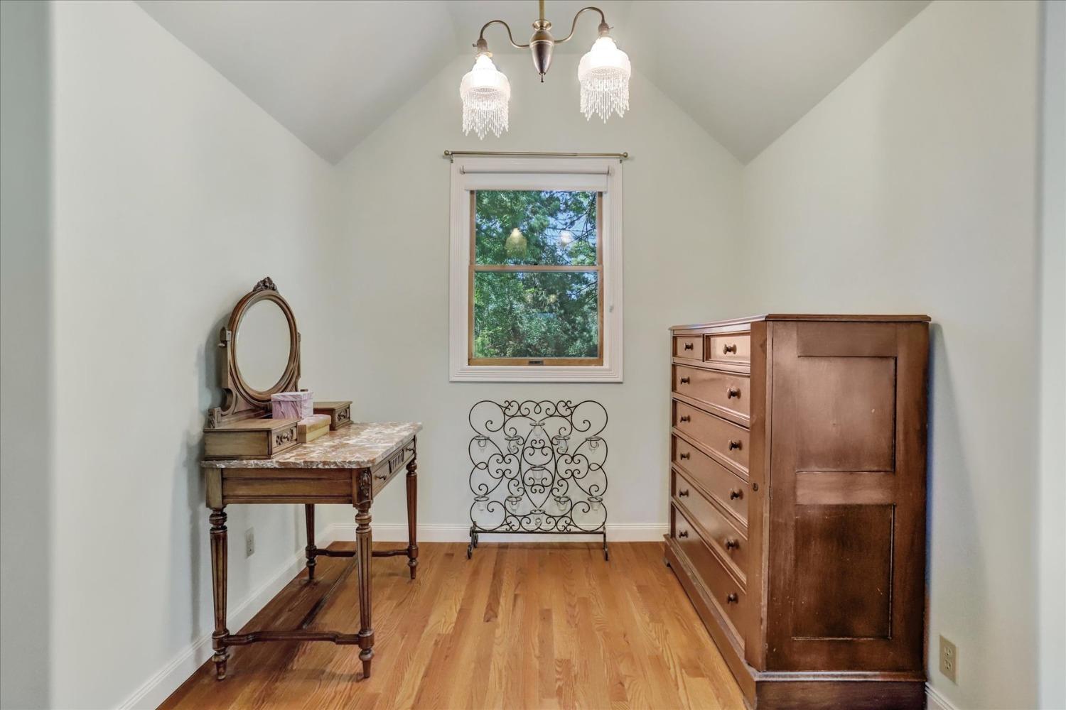 Detail Gallery Image 37 of 99 For 14511 Clear Creek Pl, Grass Valley,  CA 95949 - 3 Beds | 2 Baths
