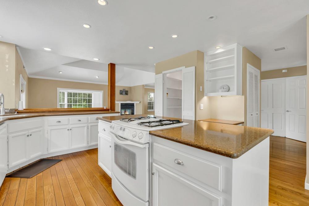 Detail Gallery Image 3 of 73 For 13043 River Rd, Walnut Grove,  CA 95690 - 3 Beds | 2/1 Baths
