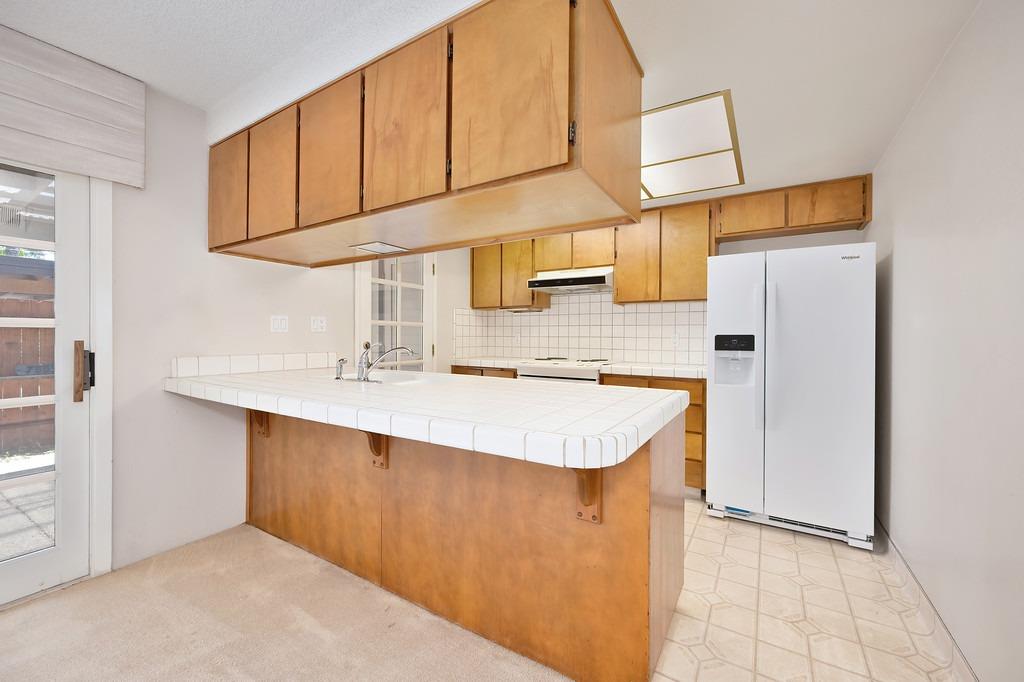 Detail Gallery Image 13 of 37 For 7558 Fairway Two Ave, Fair Oaks,  CA 95628 - 3 Beds | 2/1 Baths